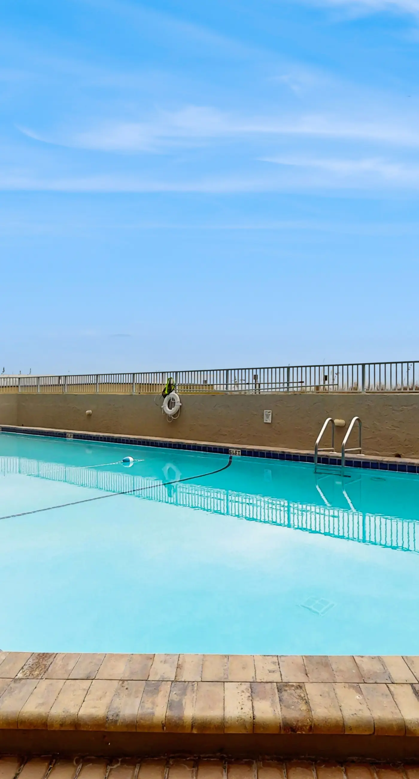 Island Echos 2D  2nd-floor, spacious, beachfront condo with ocean views - close to entertainment