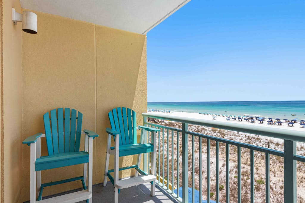 Pelican Isle 313