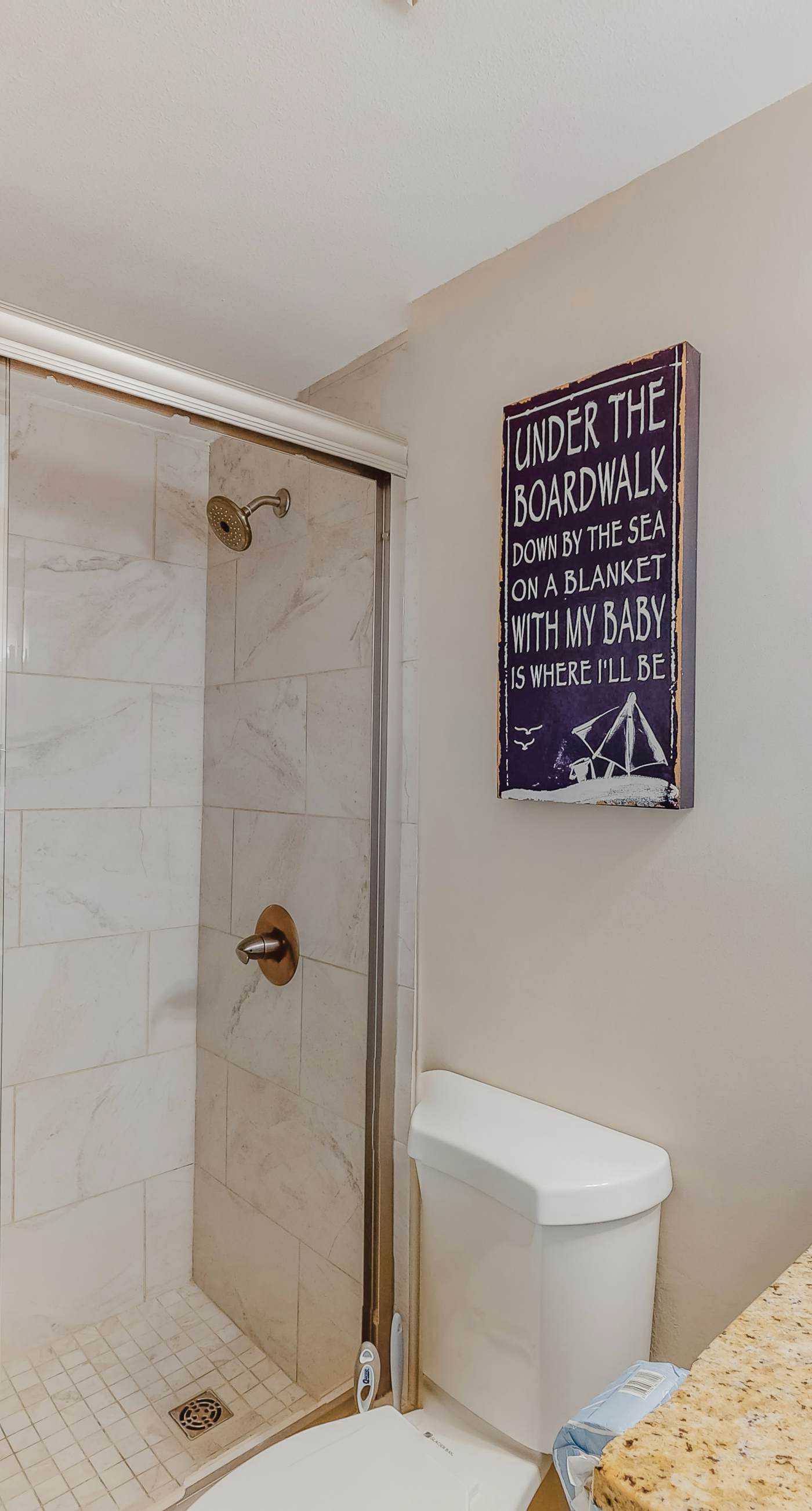 Luxury, oceanfront condo with outdoor pool & patio - snowbird-friendly