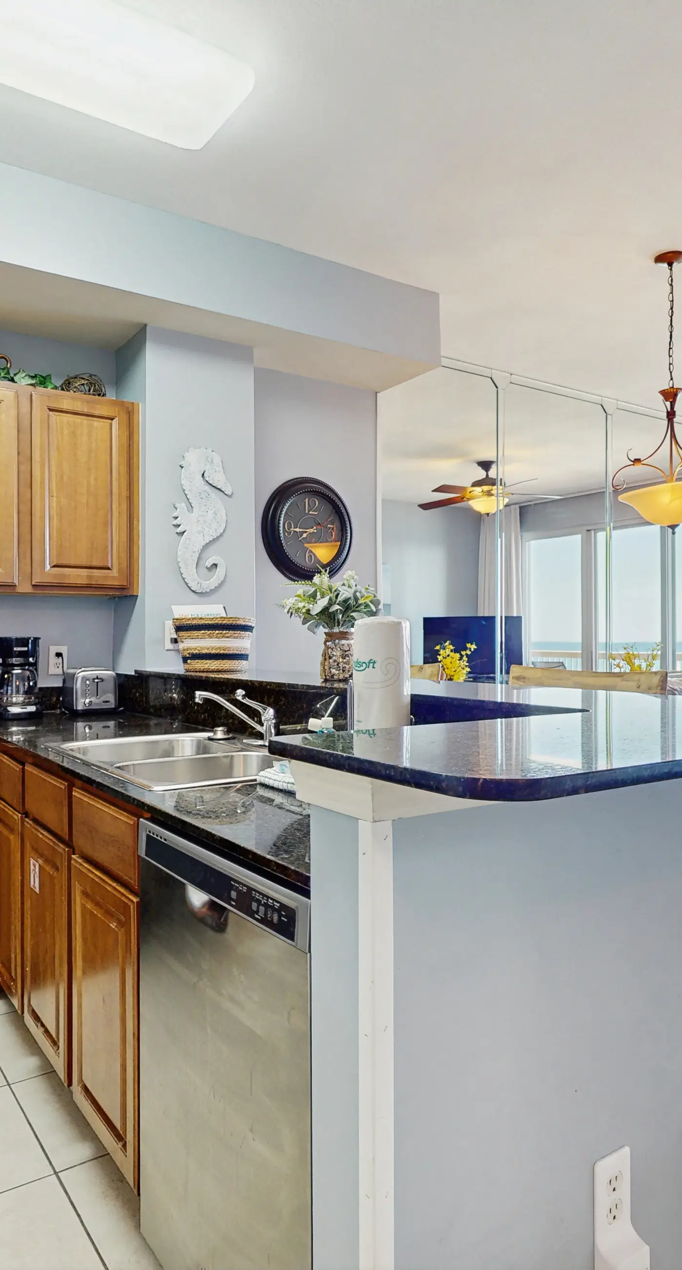 Elegant & spacious condo with incredible Gulf-front views, two pools & gym