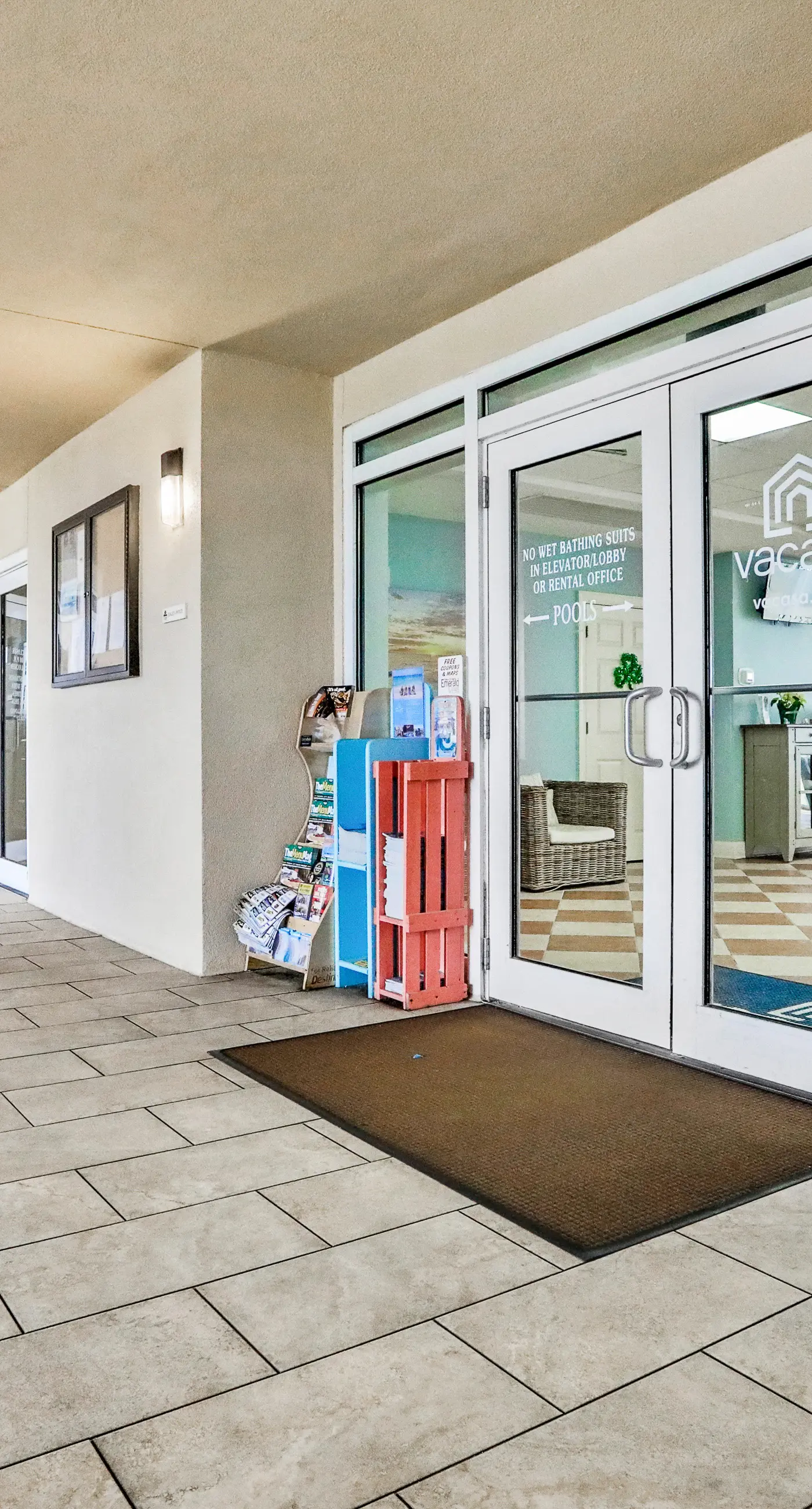 Elegant & spacious condo with incredible Gulf-front views, two pools & gym