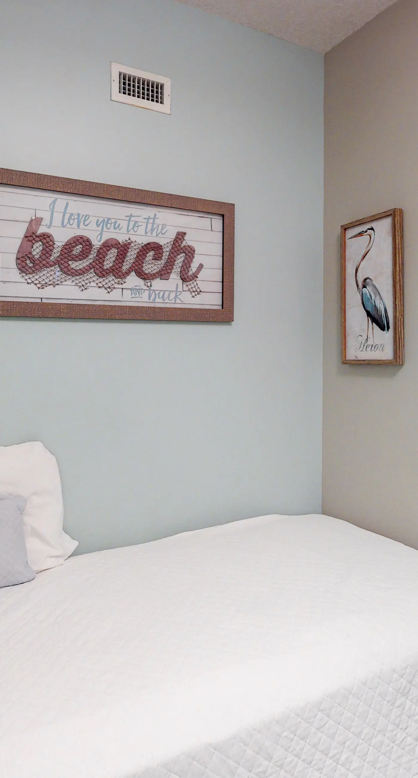 Elegant, beachfront condo with two pools, BBQ area & fitness room