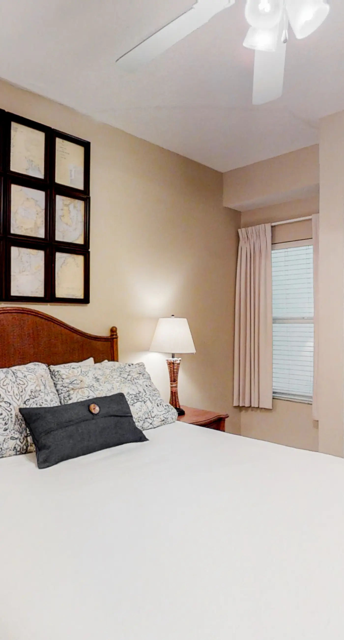 Condo with 2 stunning pools, hot tub, gym, partial Gulf view & pickleball