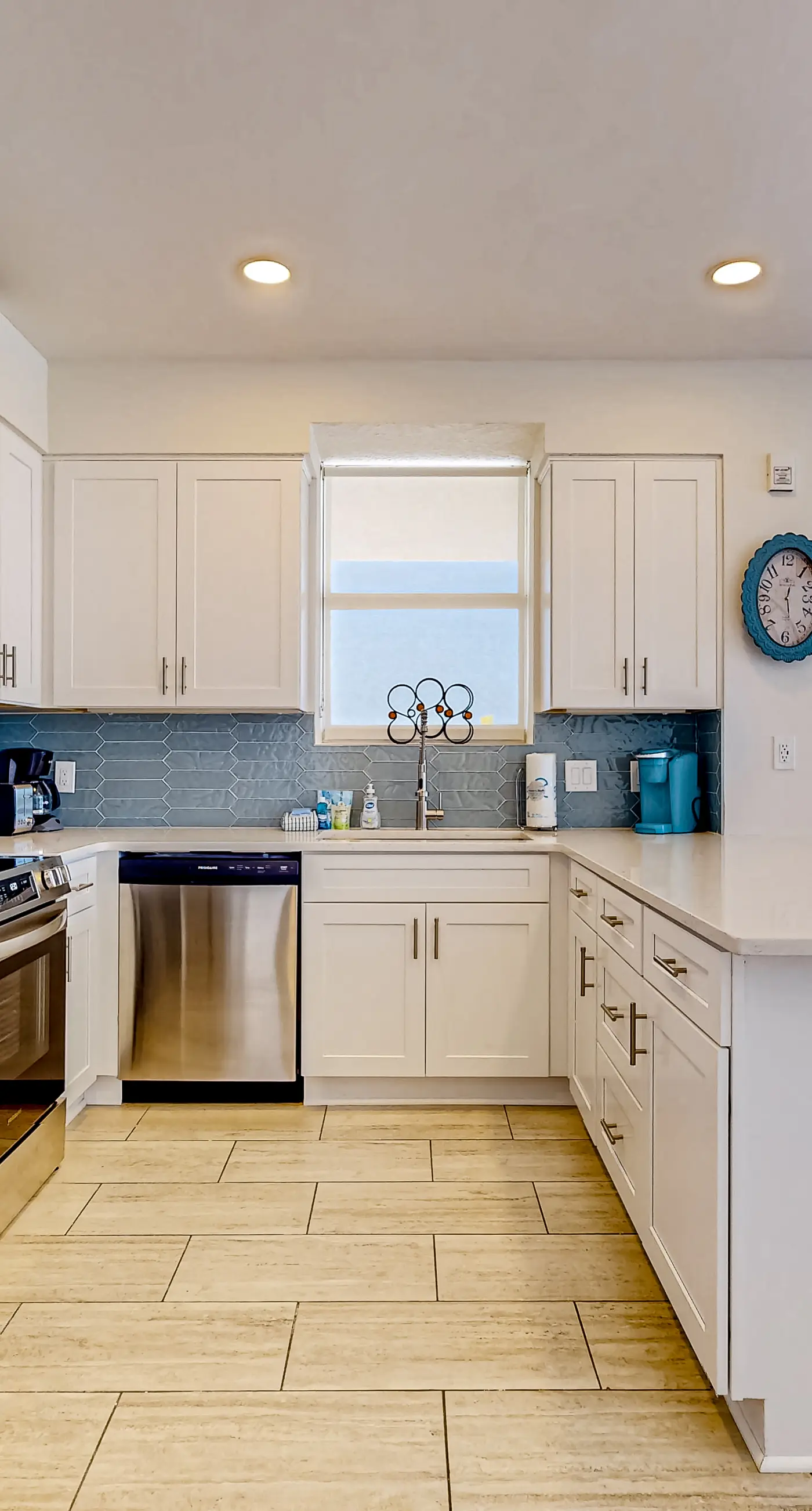 Gulf-front 3-bedroom condo with balconies off each bedroom & pickleball