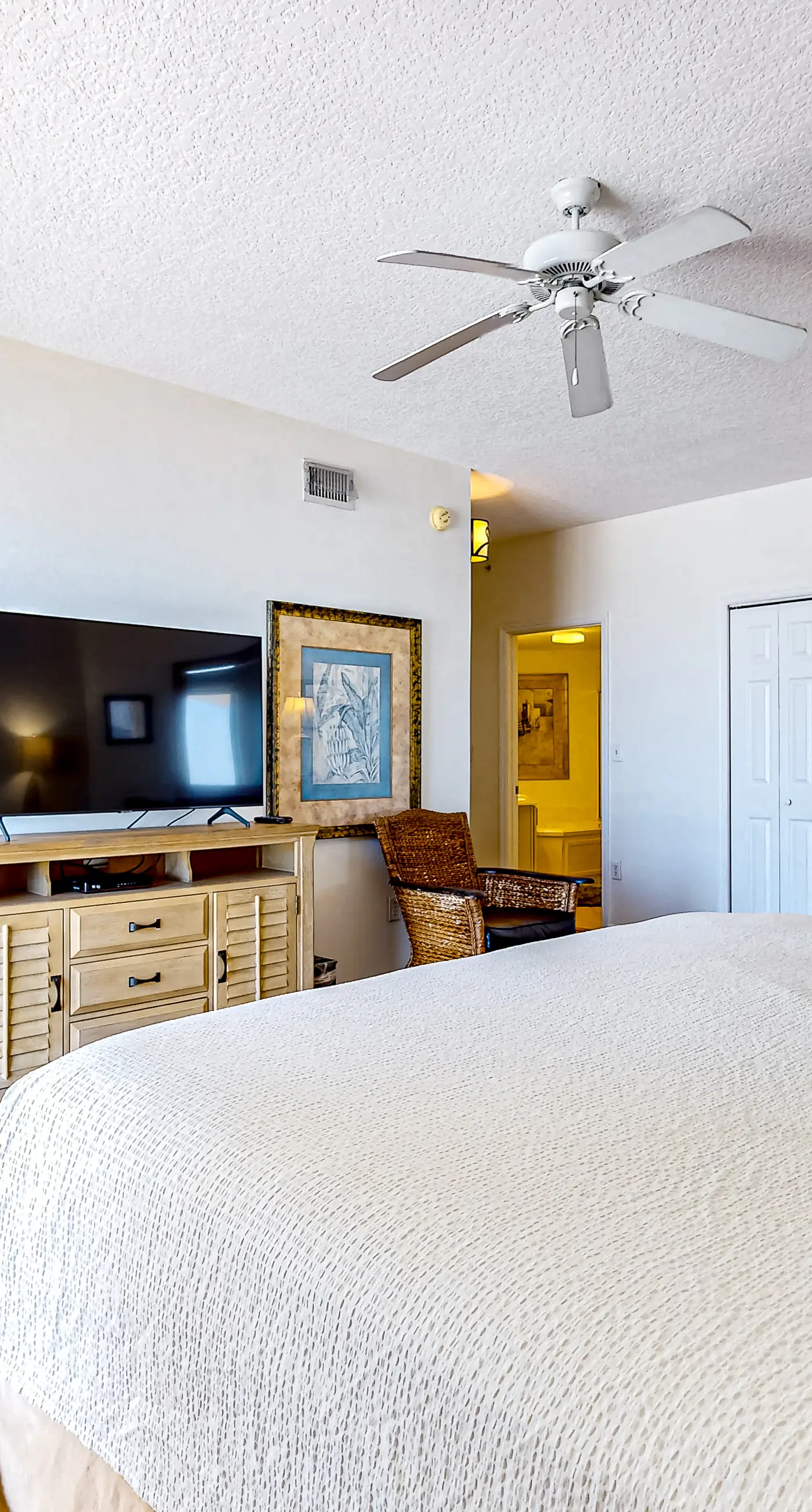 Gulf-front 3-bedroom condo with balconies off each bedroom & pickleball