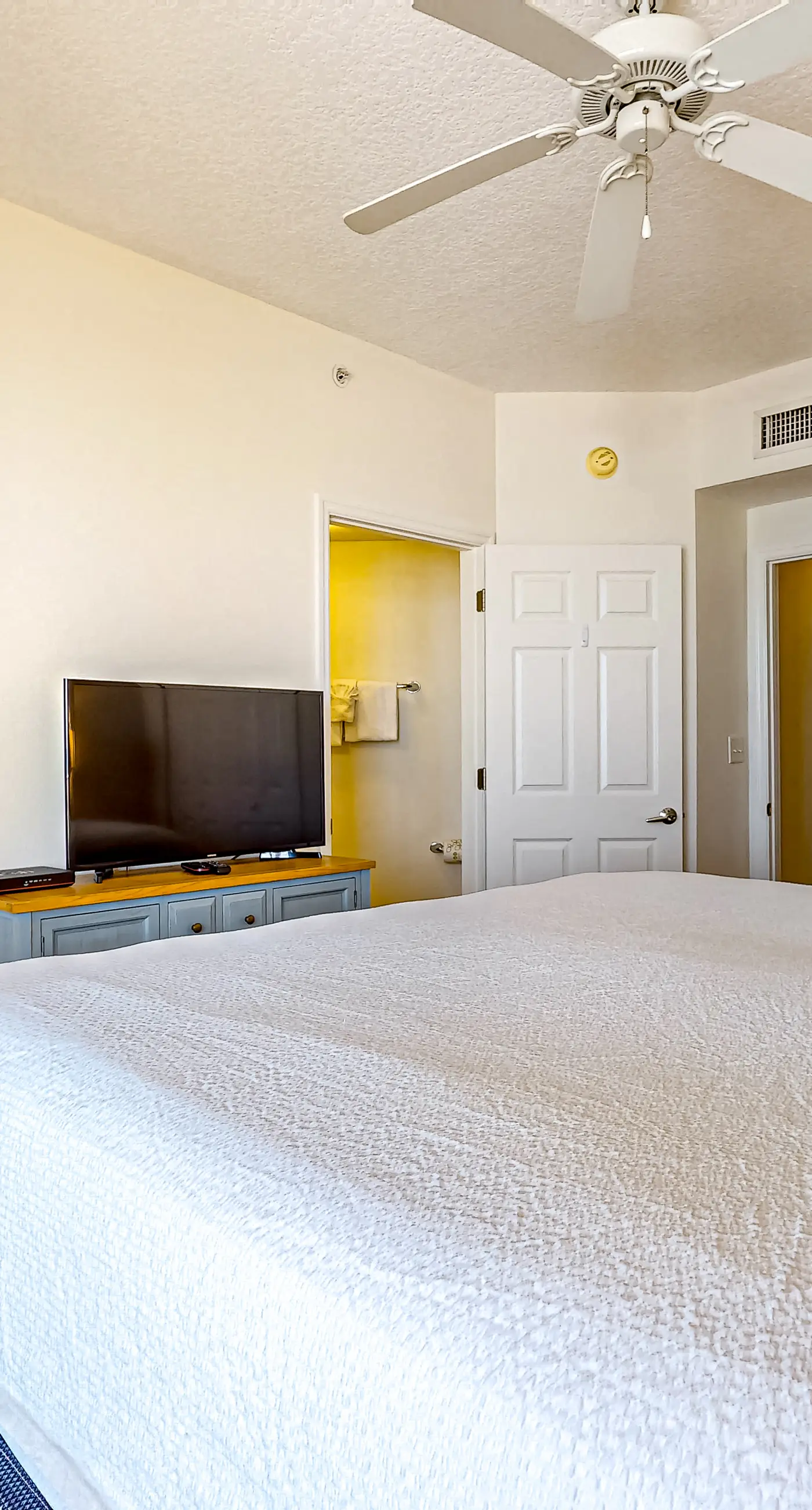 Gulf-front 3-bedroom condo with balconies off each bedroom & pickleball