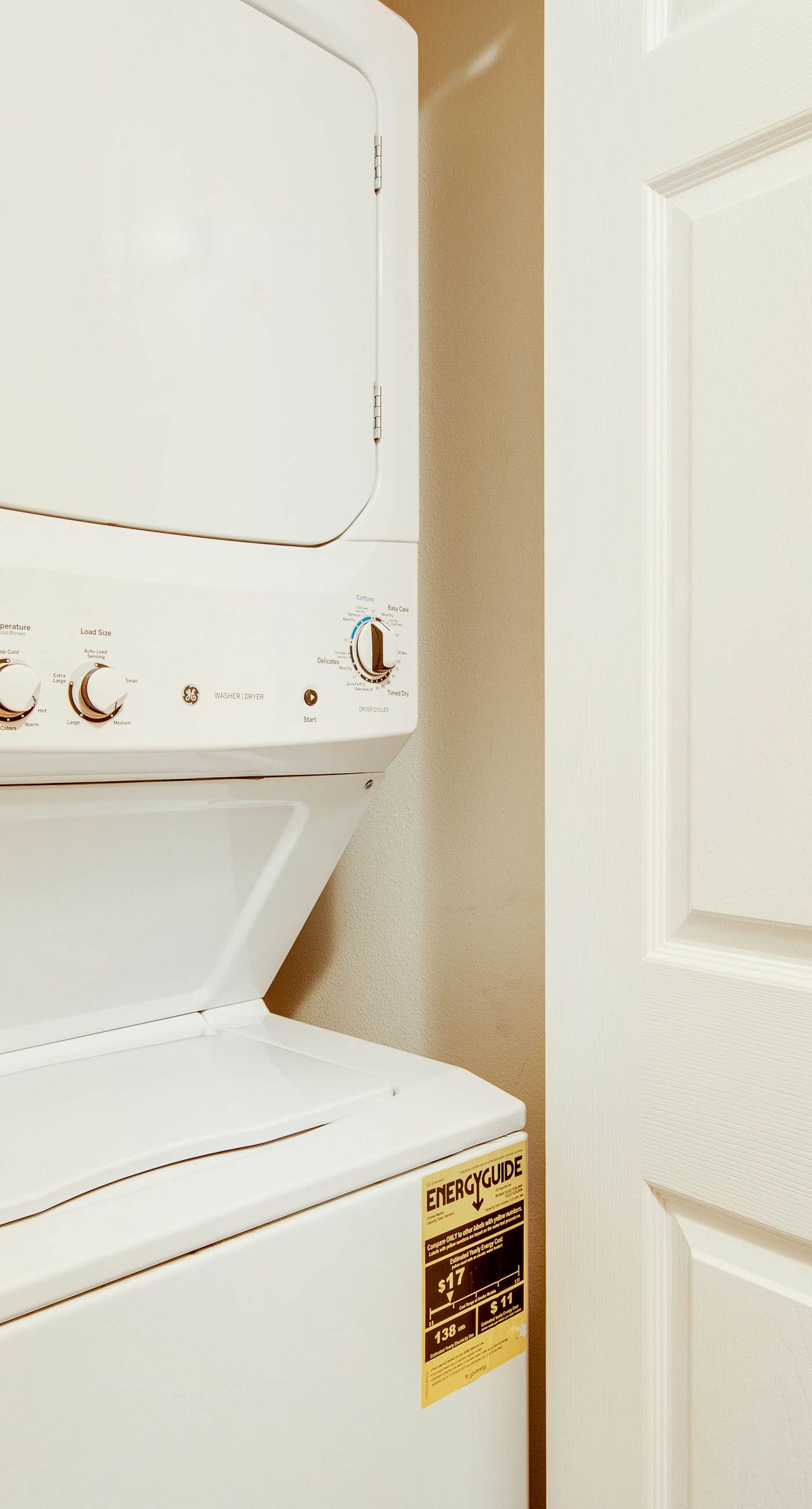 Charming suite with spacious balcony, pools, tennis & pickleball