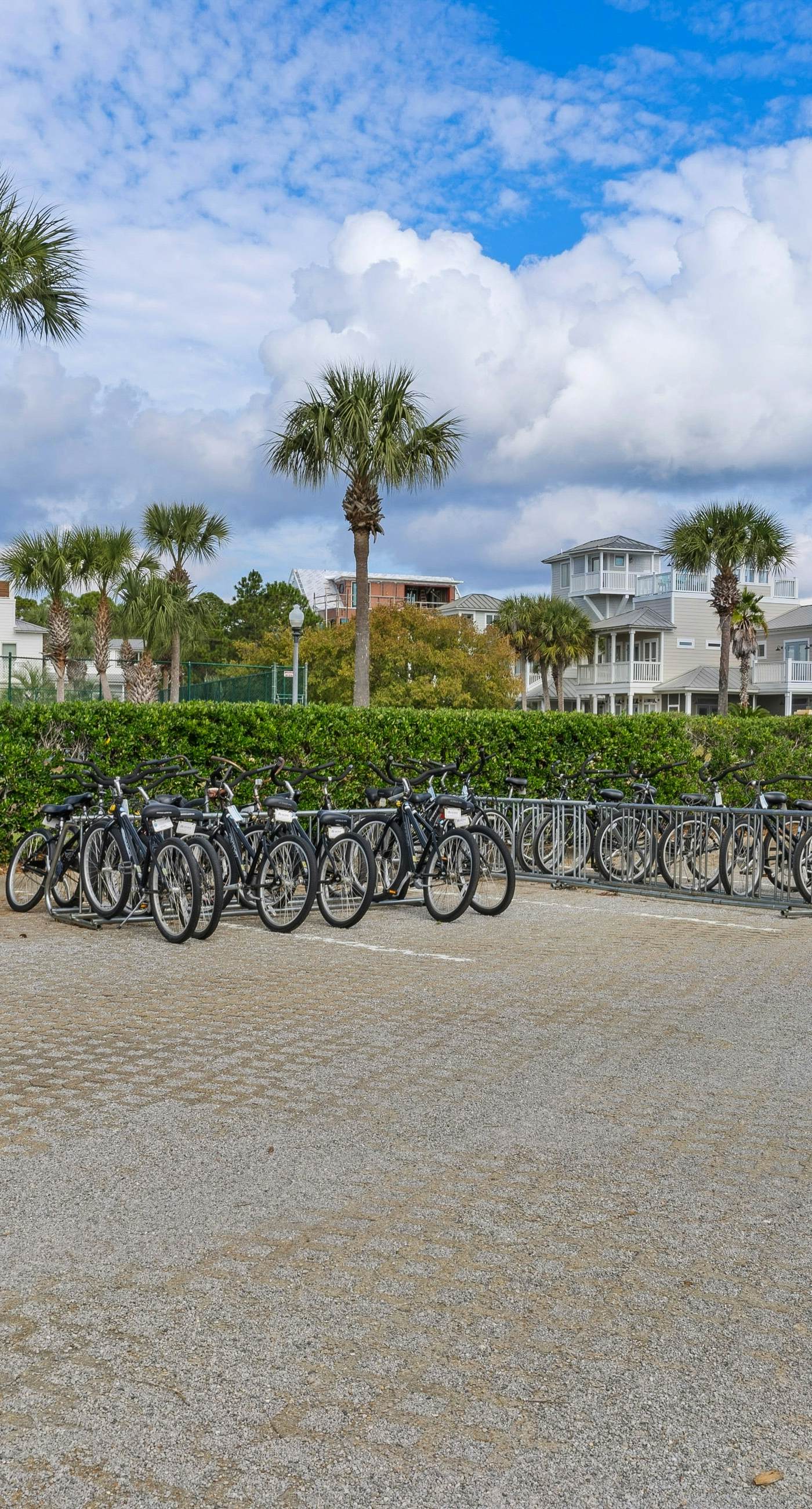 Charming suite with spacious balcony, pools, tennis & pickleball