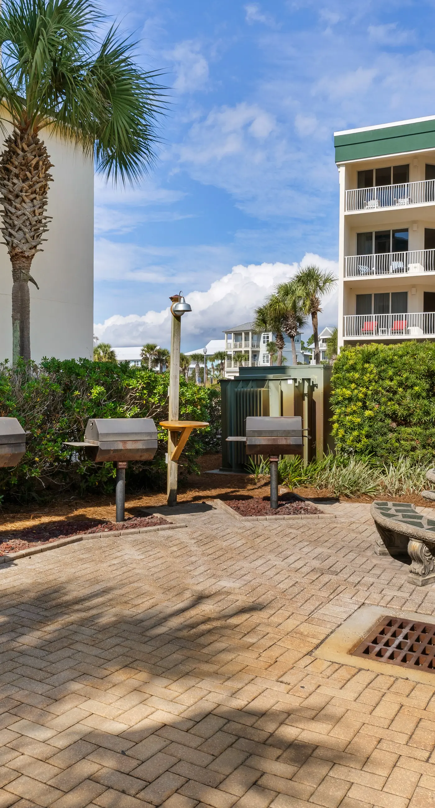 Dog-friendly 4th-floor 3-bedroom condo with stunning Gulf views & pickleball