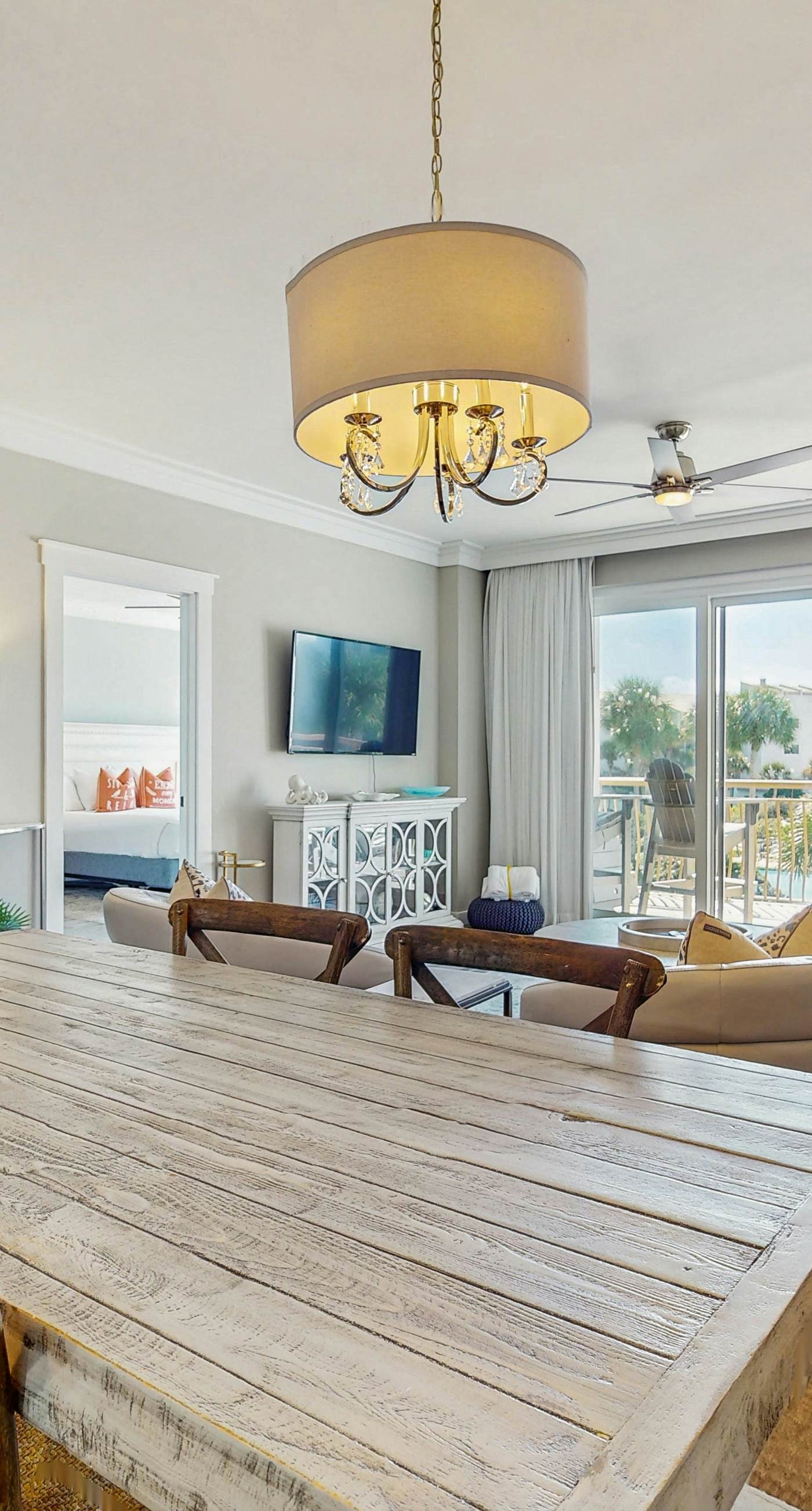 Amazing Santa Rosa Beach condo with pool, hot tub & pickleball