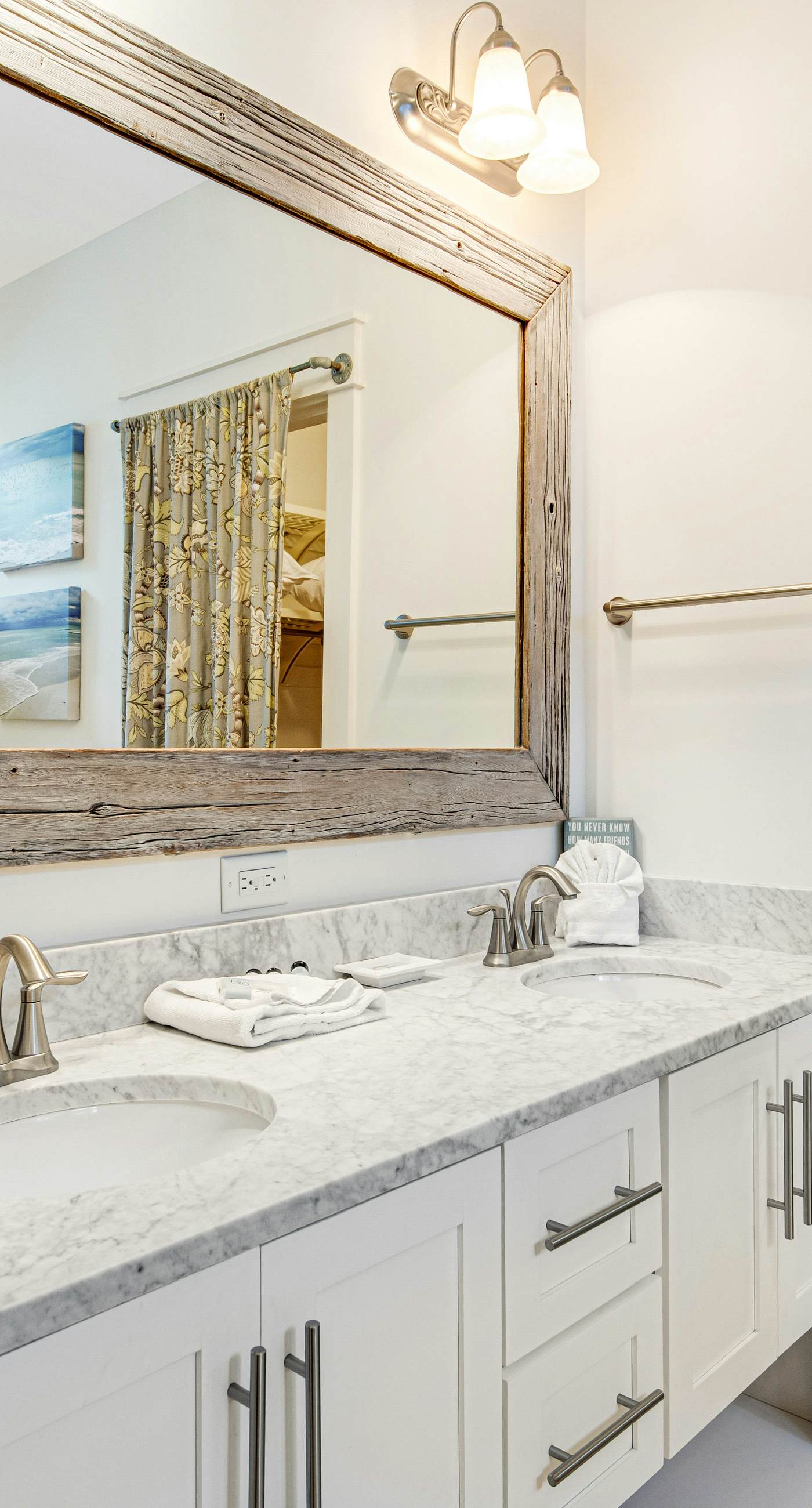 Gorgeous coastal home w/ shared pool - walk to beach, dining & shopping