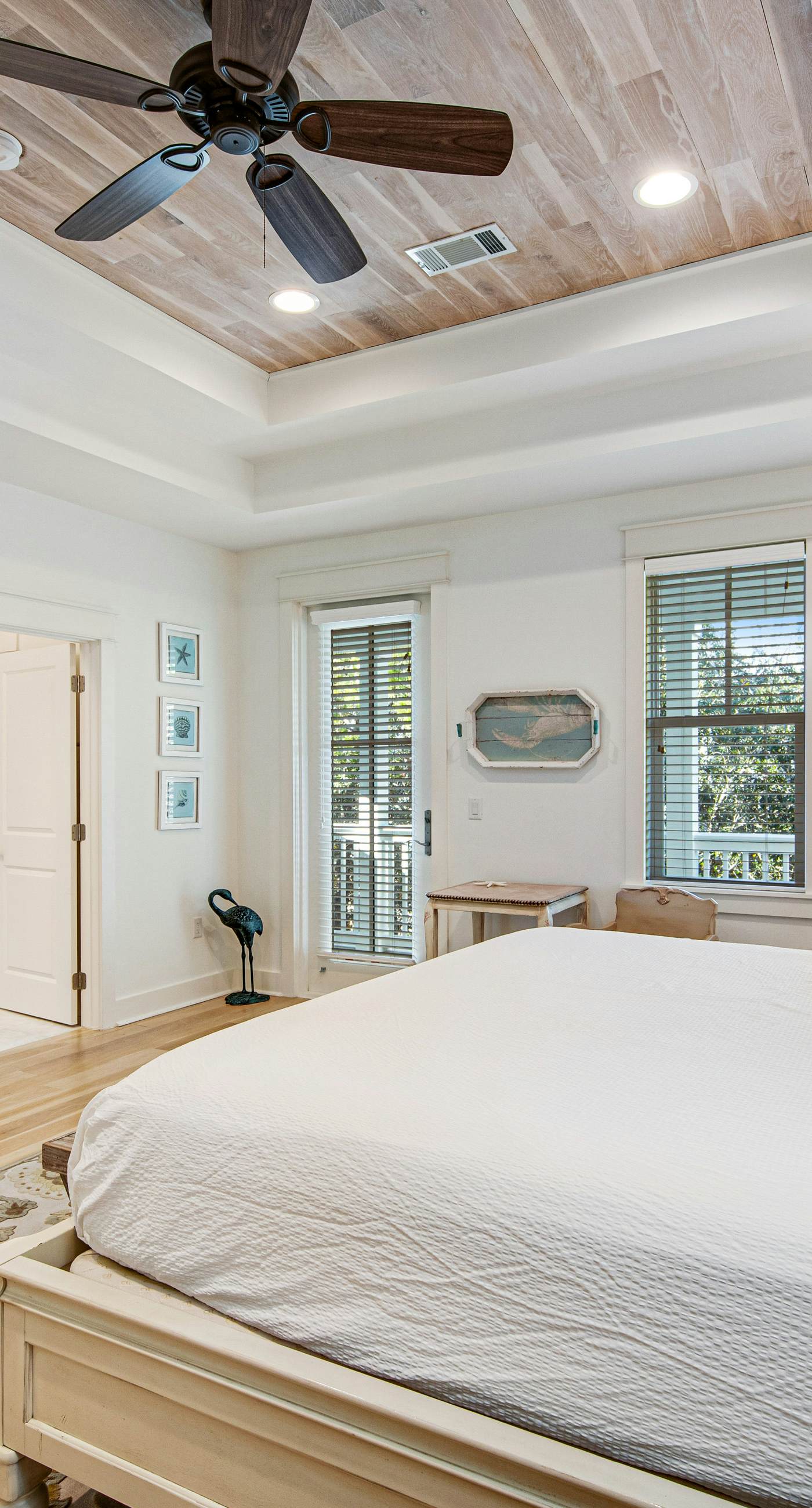 Gorgeous coastal home w/ shared pool - walk to beach, dining & shopping