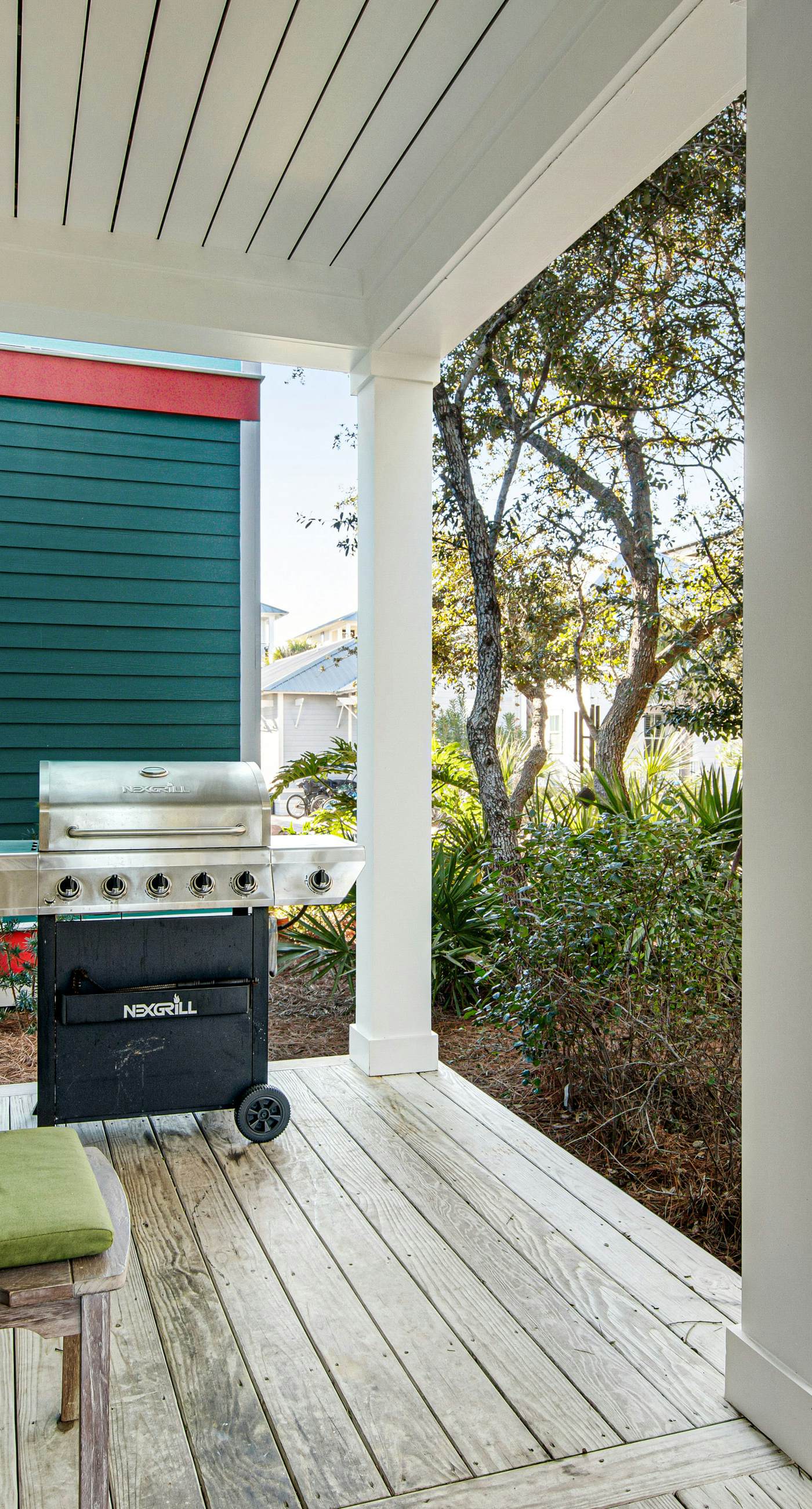 Gorgeous coastal home w/ shared pool - walk to beach, dining & shopping