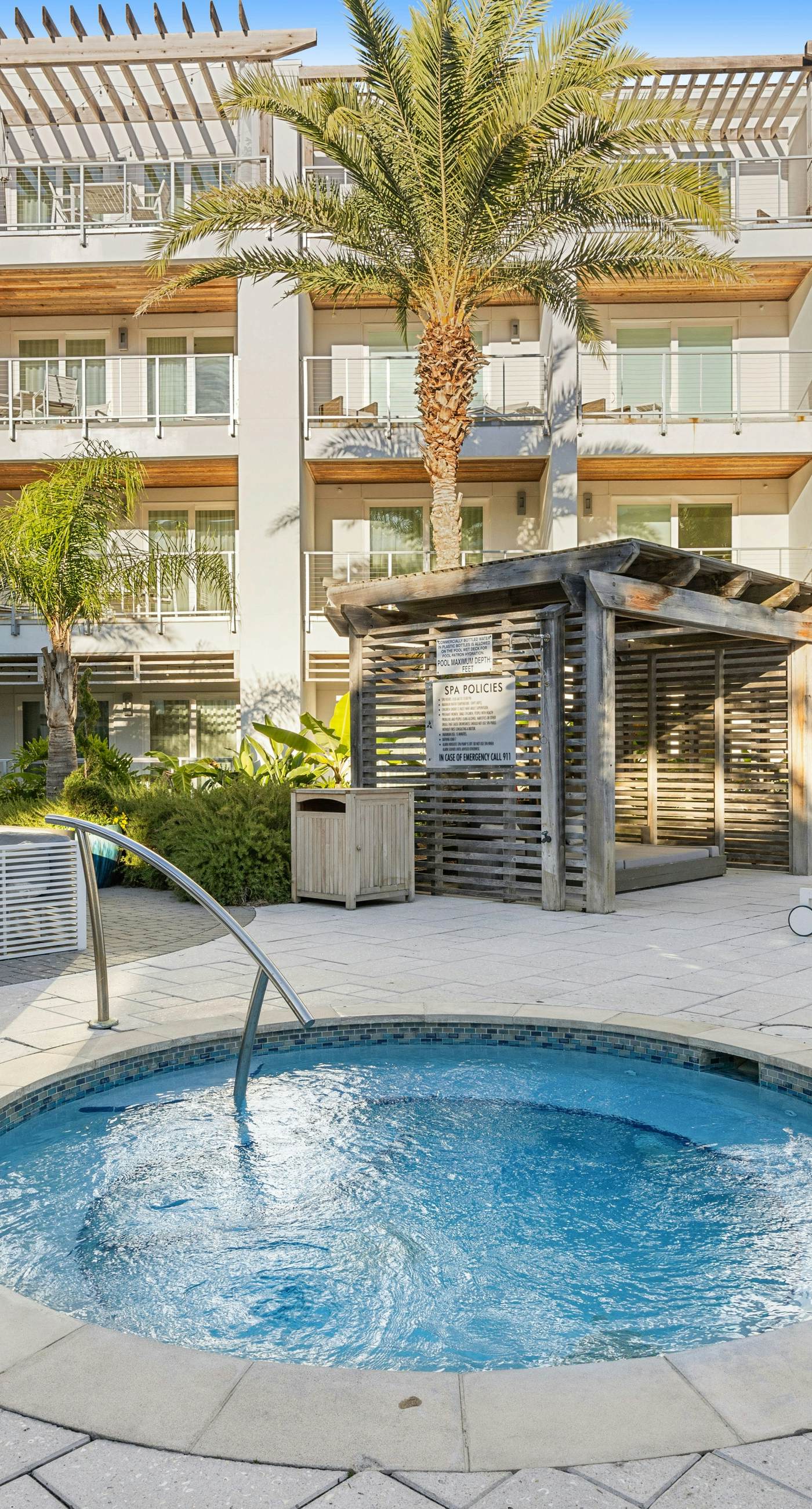 Third-floor luxury condo near beach with resort pool, gym & EV chargers