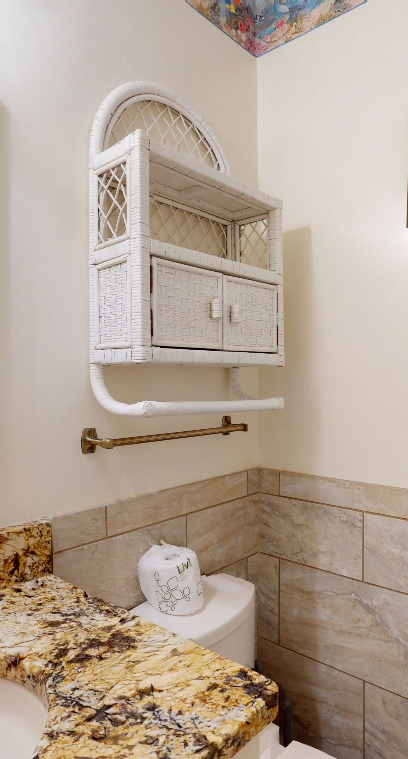 Dog-friendly beachfront townhouse with balcony, 2 bikes, W&D