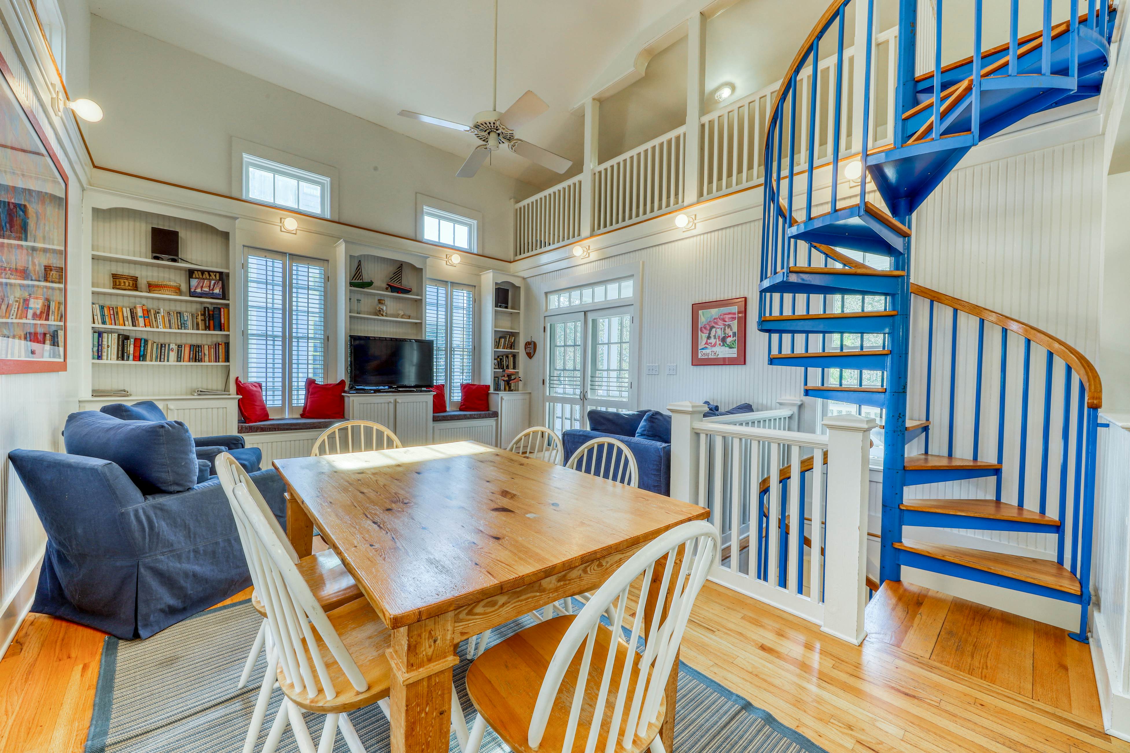 Gorgeous Coastal Home with Spacious Decks & Pool- Steps to the Beach and Dining