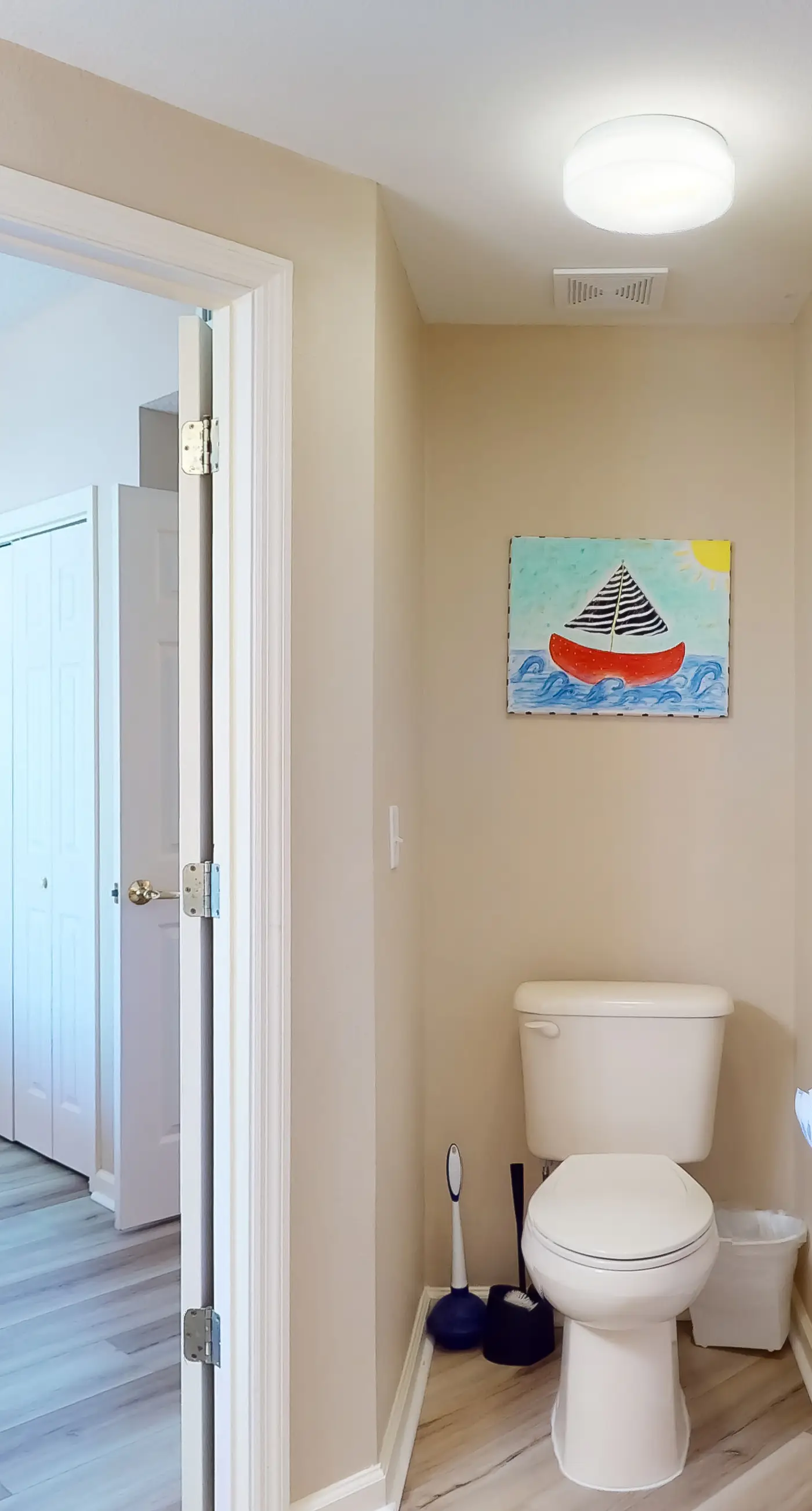 Gulf-front 3-bedroom condo with bonus bunk room & pickleball