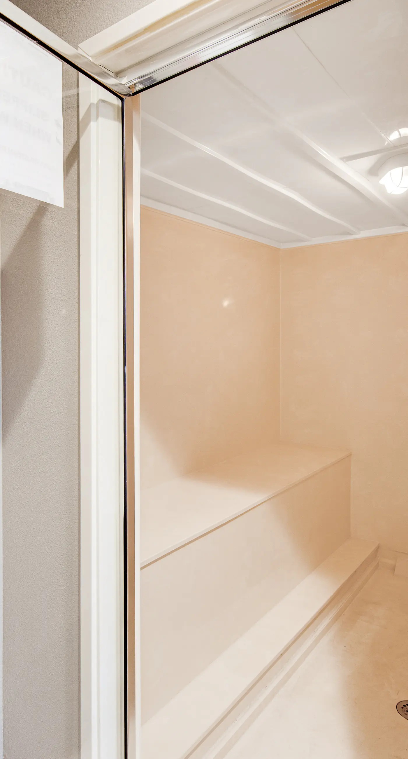 Gulf-front 3-bedroom condo with bonus bunk room & pickleball