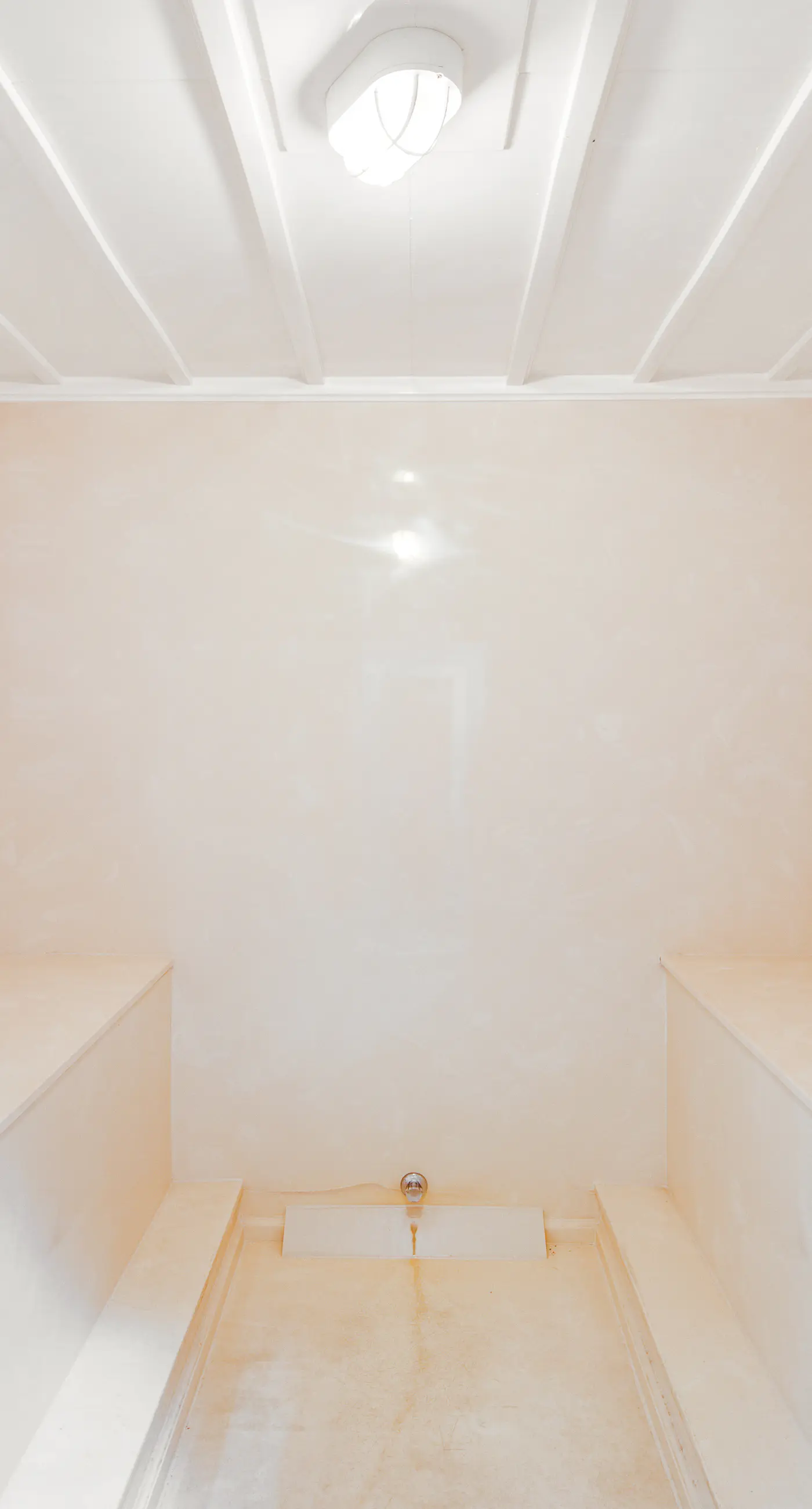 Gulf-front 3-bedroom condo with bonus bunk room & pickleball