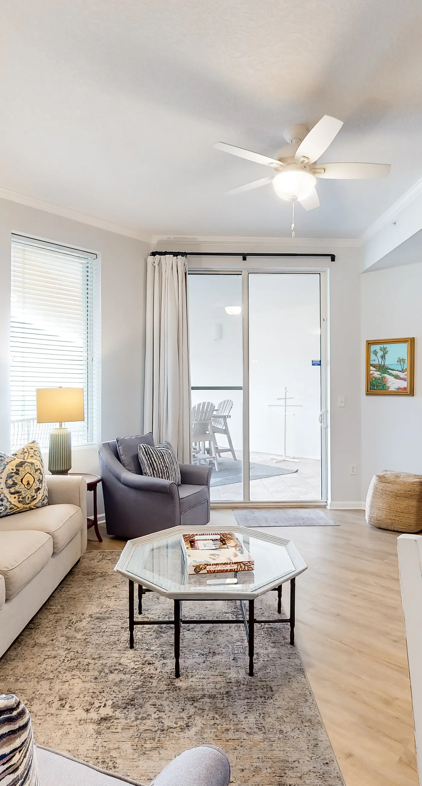 4th-floor condo with beach ambience, lagoon pool, gym, tennis & pickleball