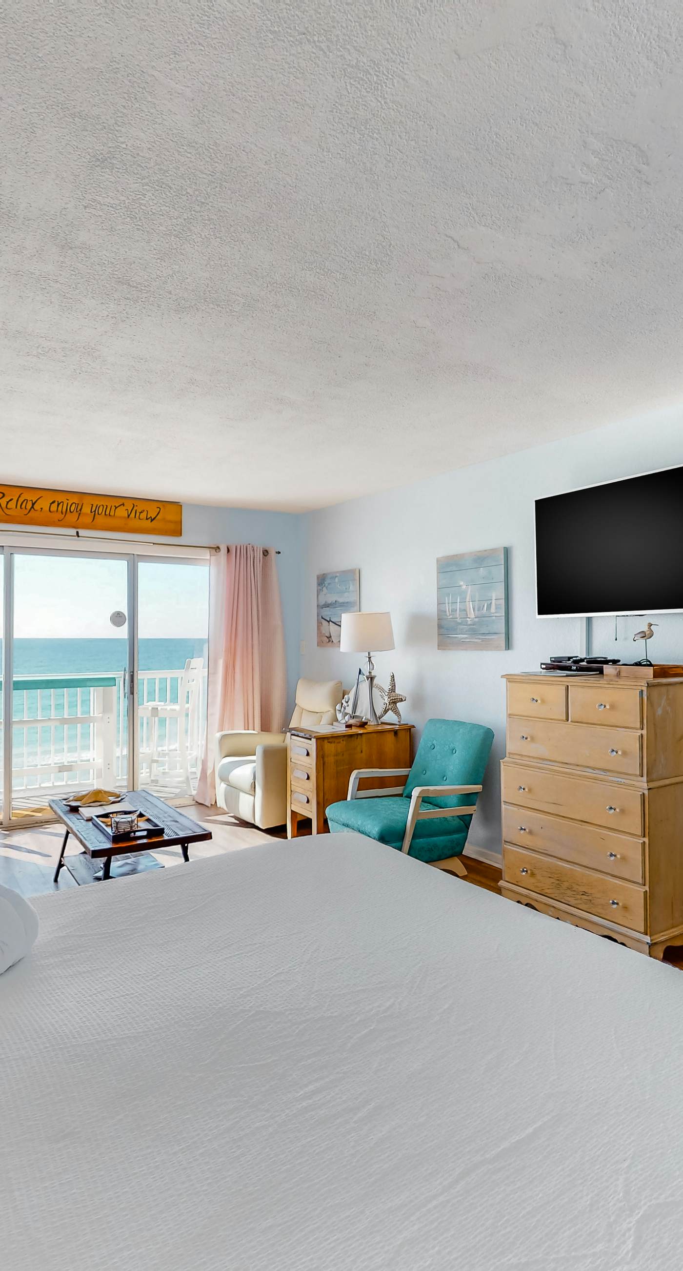 Islander W 603 - Snowbird-friendly oceanfront condo with ocean view, central AC, & beach service