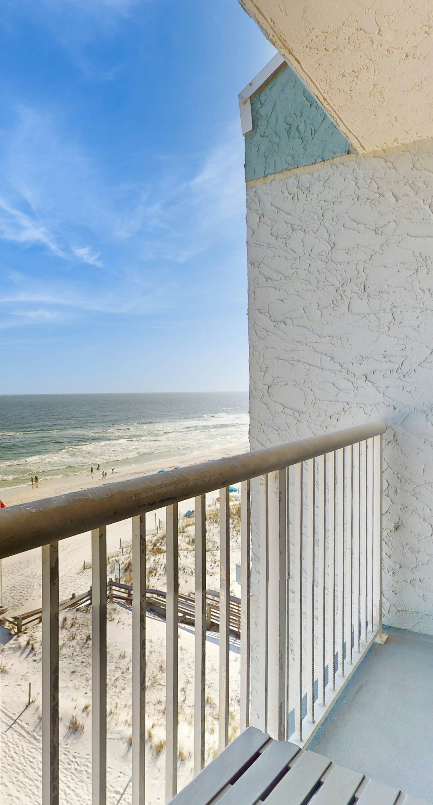 Islander W 703 - Seventh-floor comfortable condo - steps to the beach & convenient to shopping