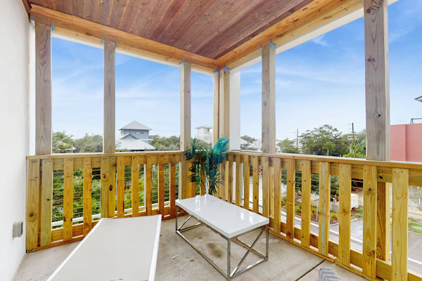 Modern condo with pool, hot tub, gym, wrap-around balcony, & AC