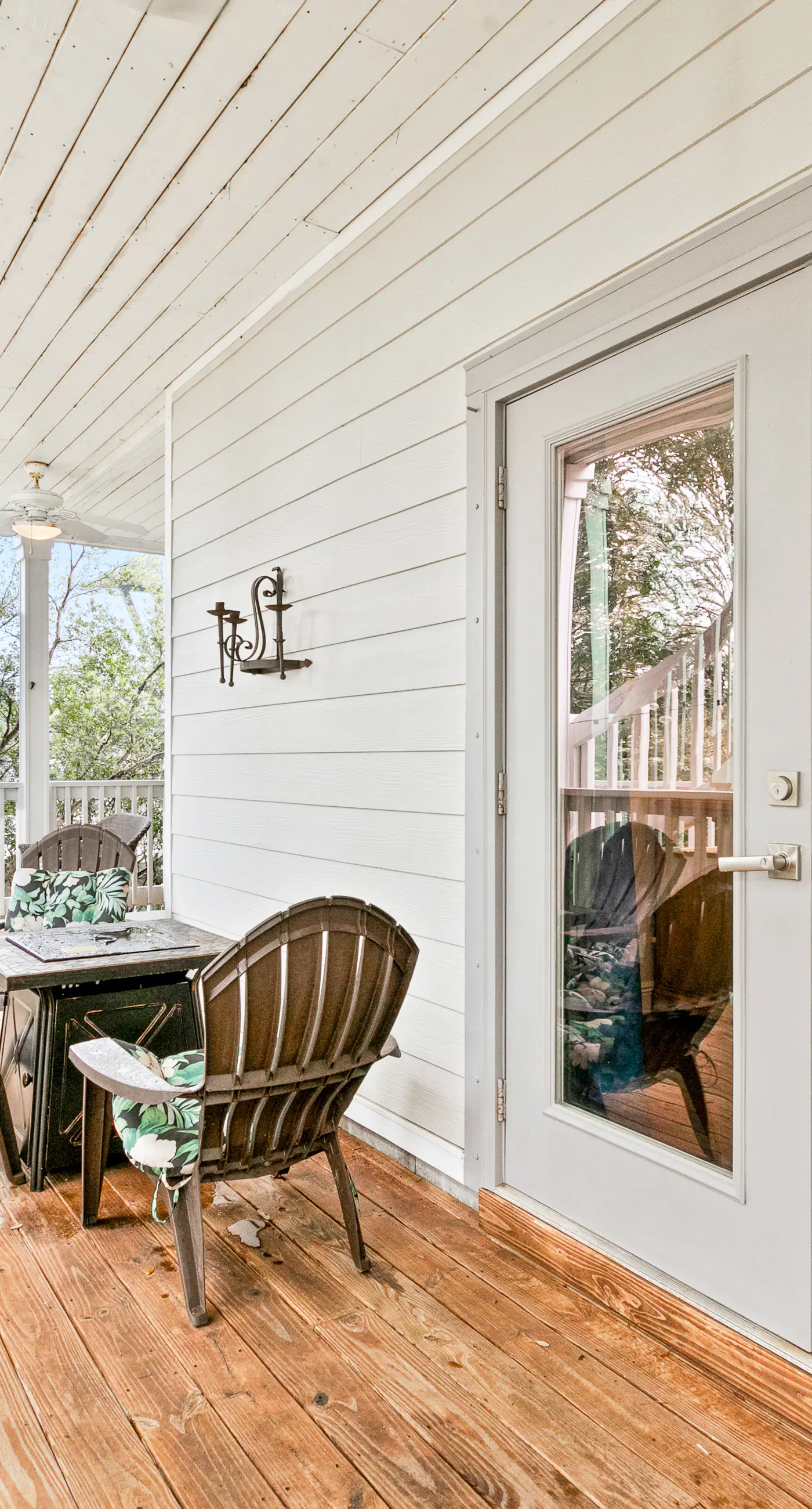 Coastal home with WiFi, central AC, decks, grill, firepit, pool, and dock