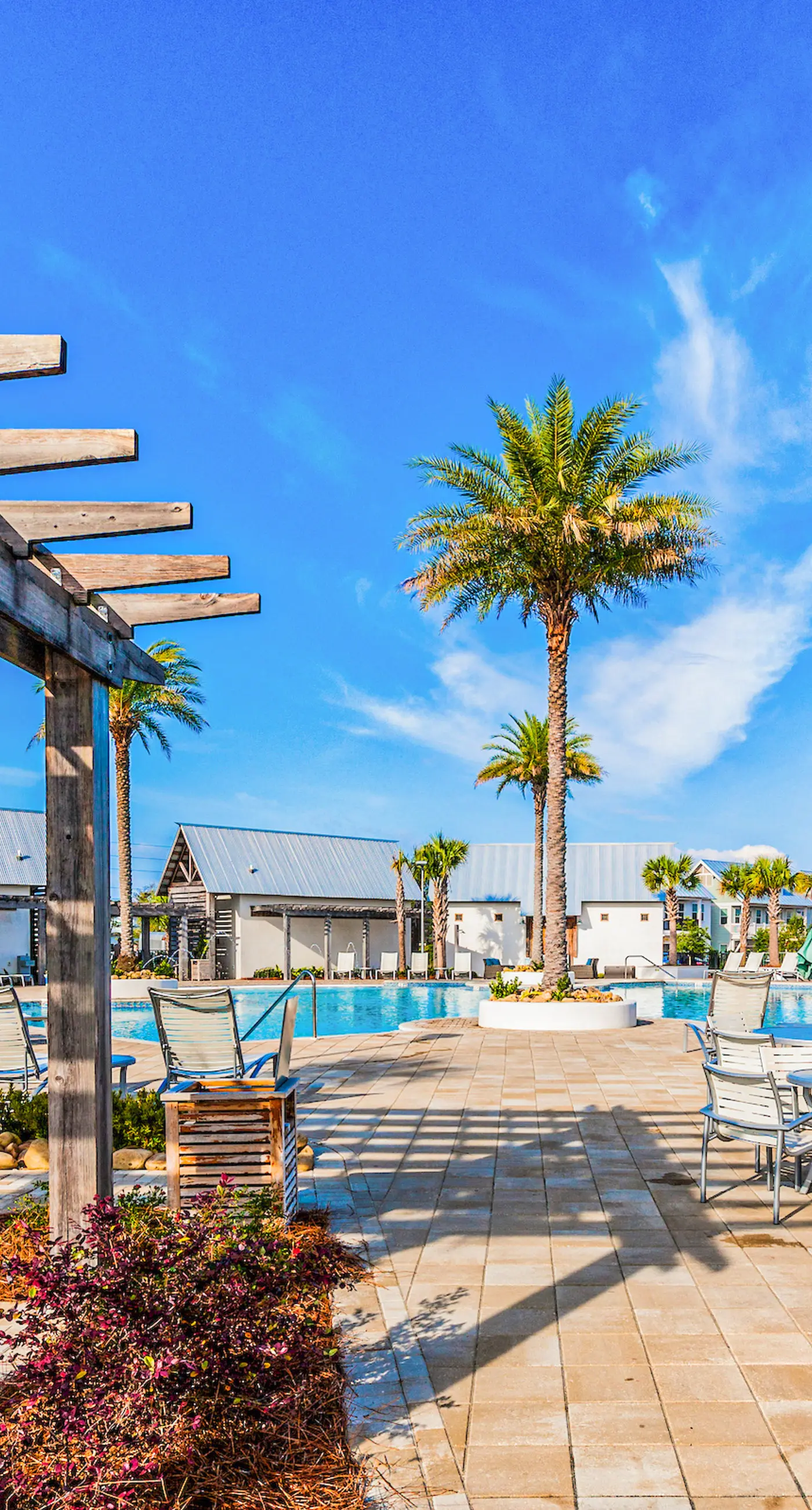 Luxury Prominence Gulf Escape with pool - walk to dining & shops