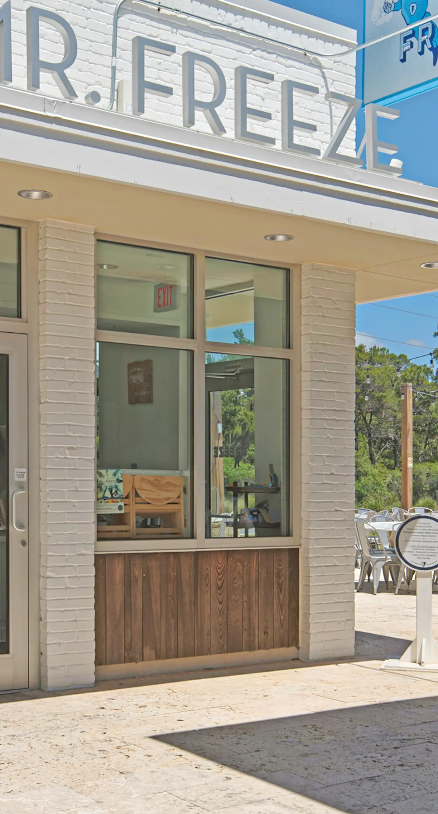 Luxury Prominence Gulf Escape with pool - walk to dining & shops