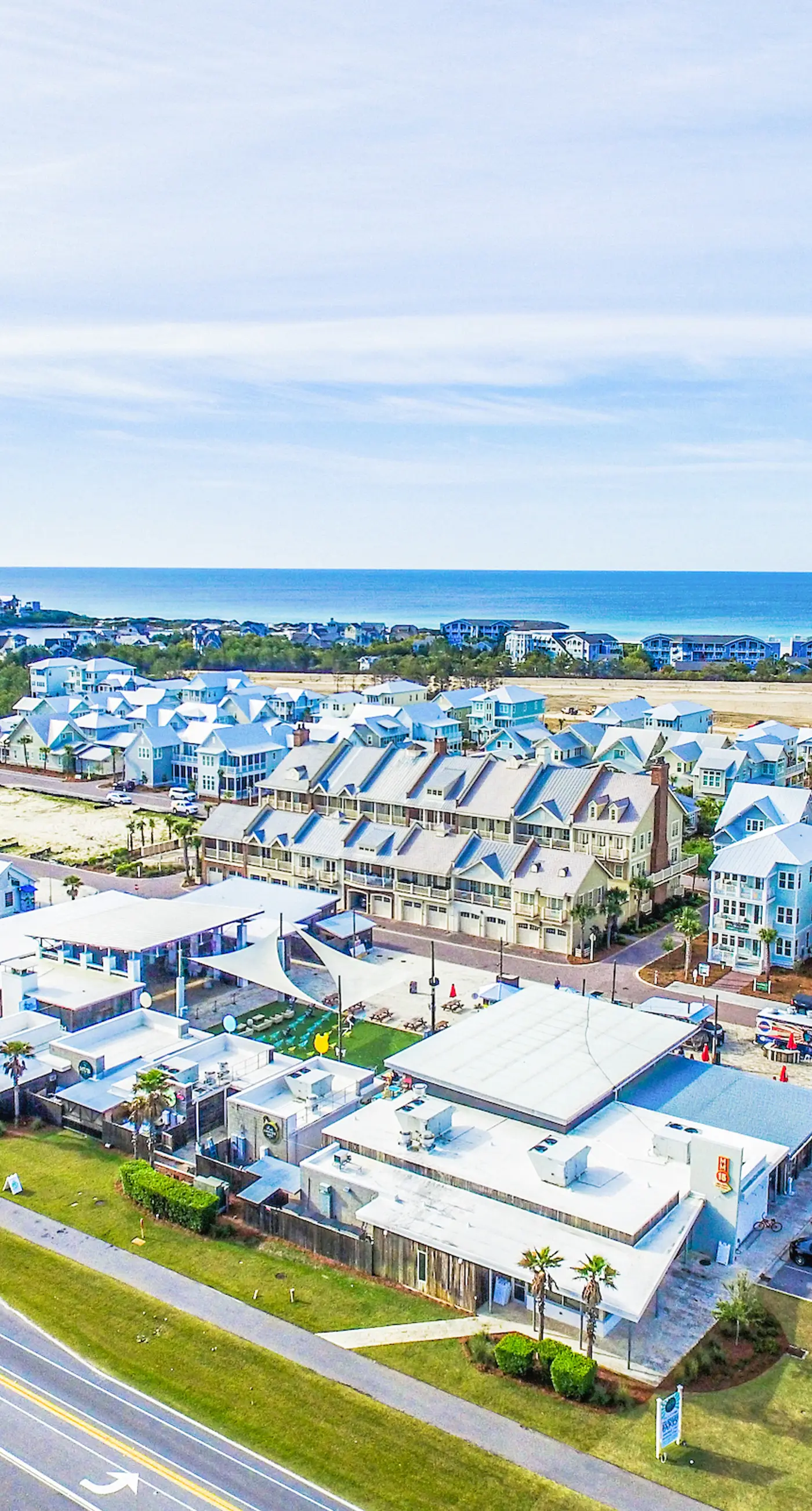 Luxury Prominence Gulf Escape with pool - walk to dining & shops