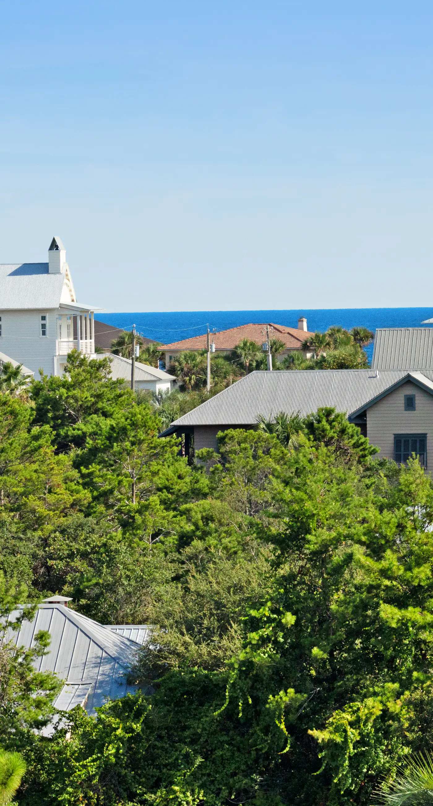 Stunning condo with washer/dryer, pool & convenient beach access