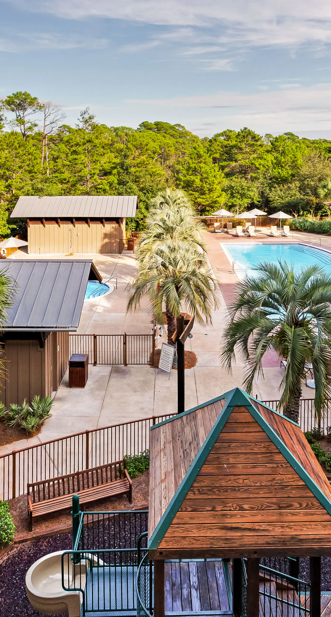 Stunning condo with washer/dryer, pool & convenient beach access