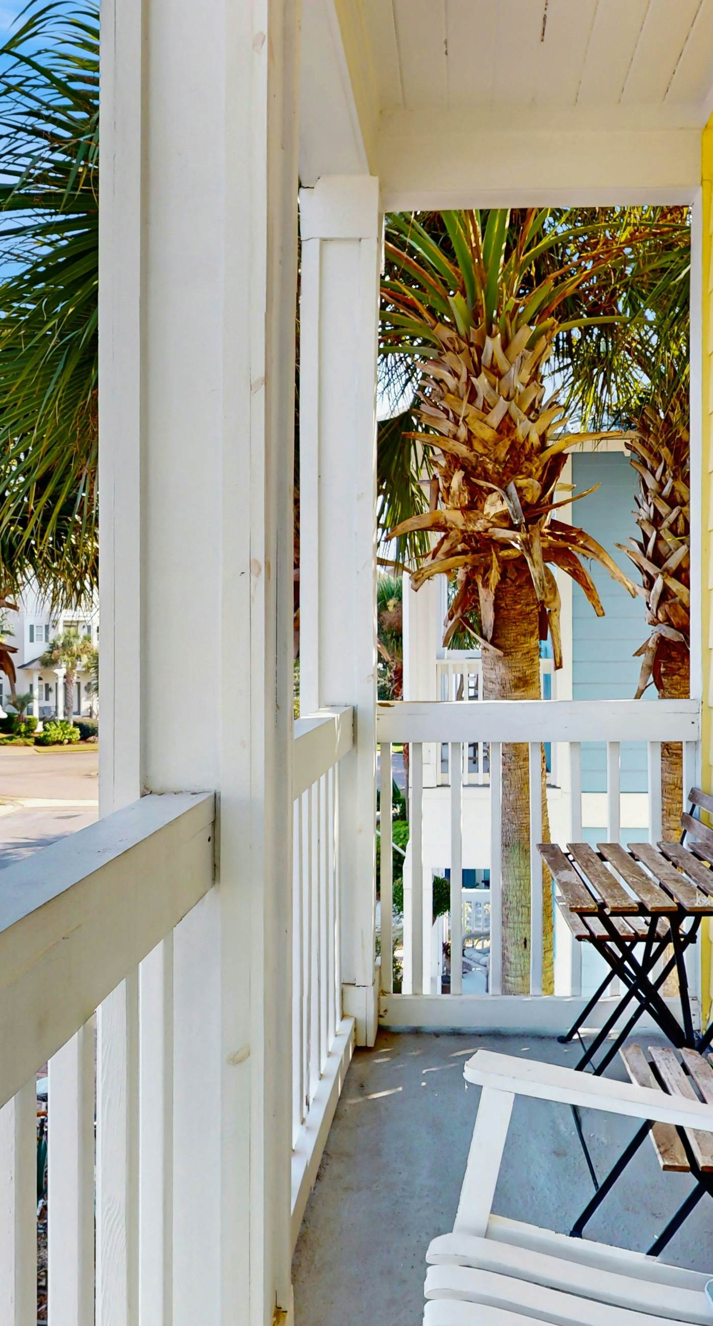 Gorgeous, private, coastal home with a shared pool, fitness room