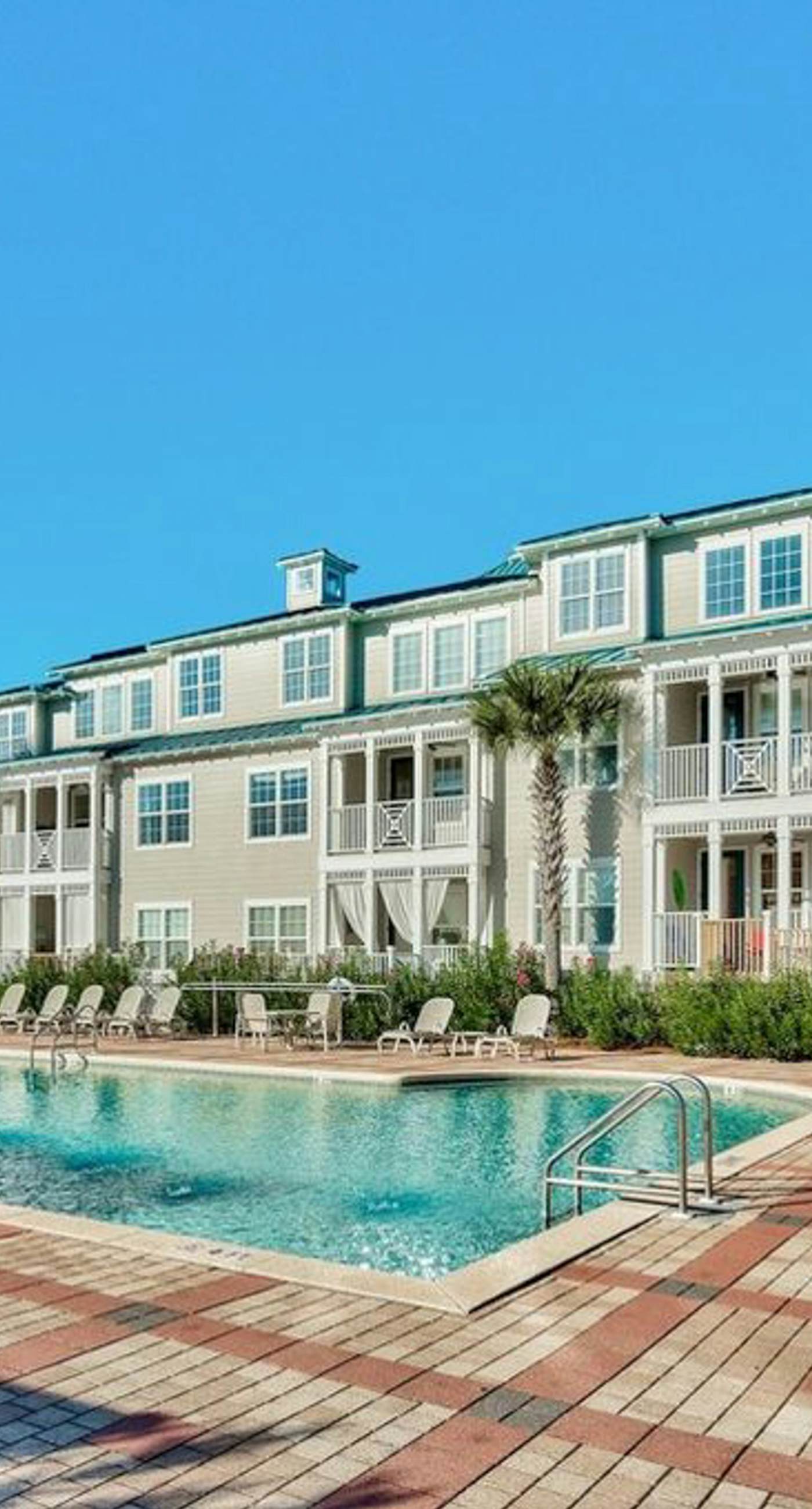 Gorgeous, private, coastal home with a shared pool, fitness room