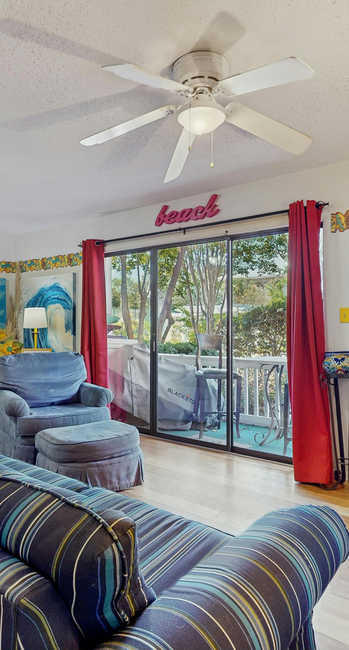 Cute ground floor condo with shared pool, access to shuffleboard and tennis