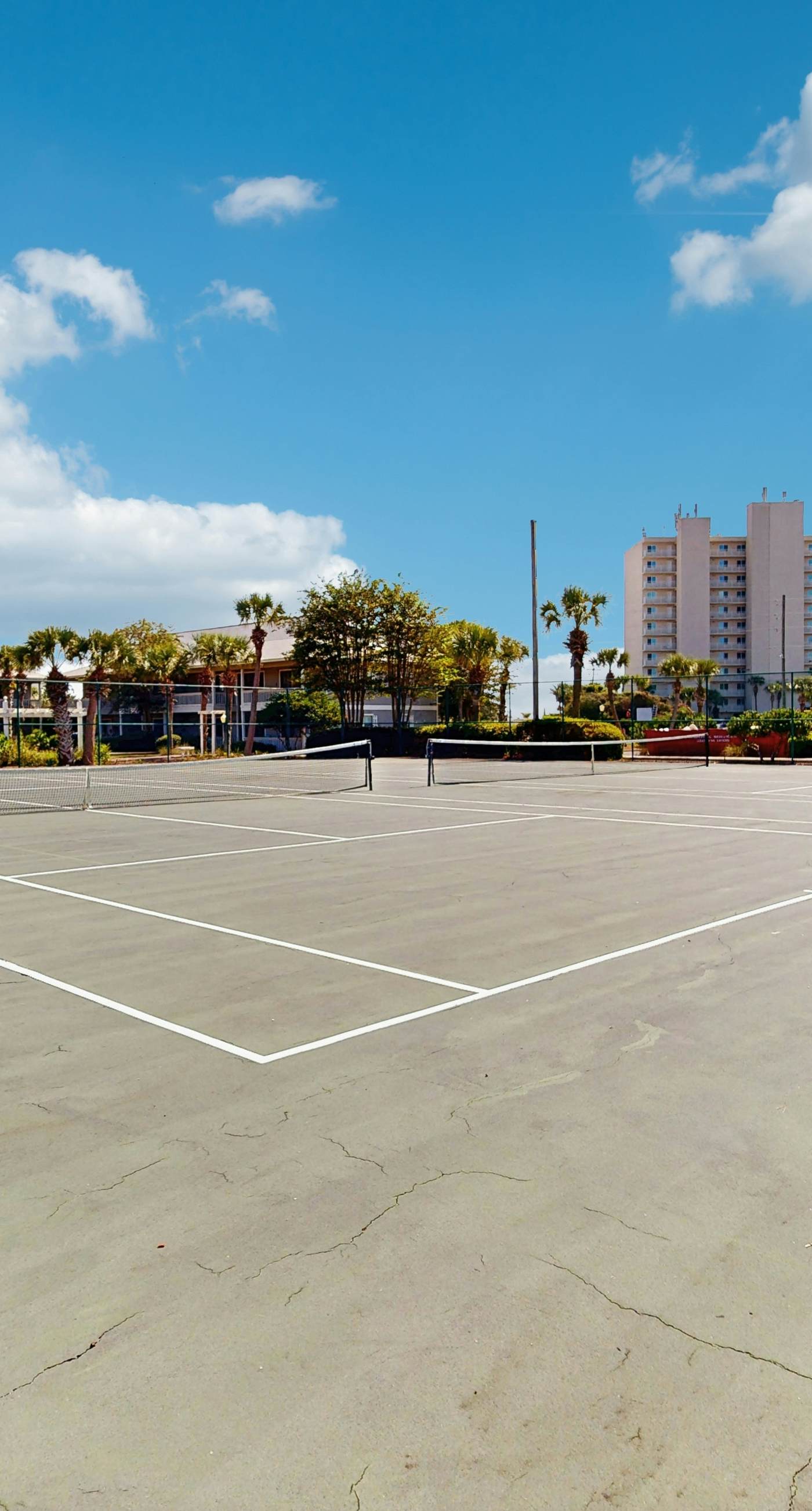 Cute ground floor condo with shared pool, access to shuffleboard and tennis