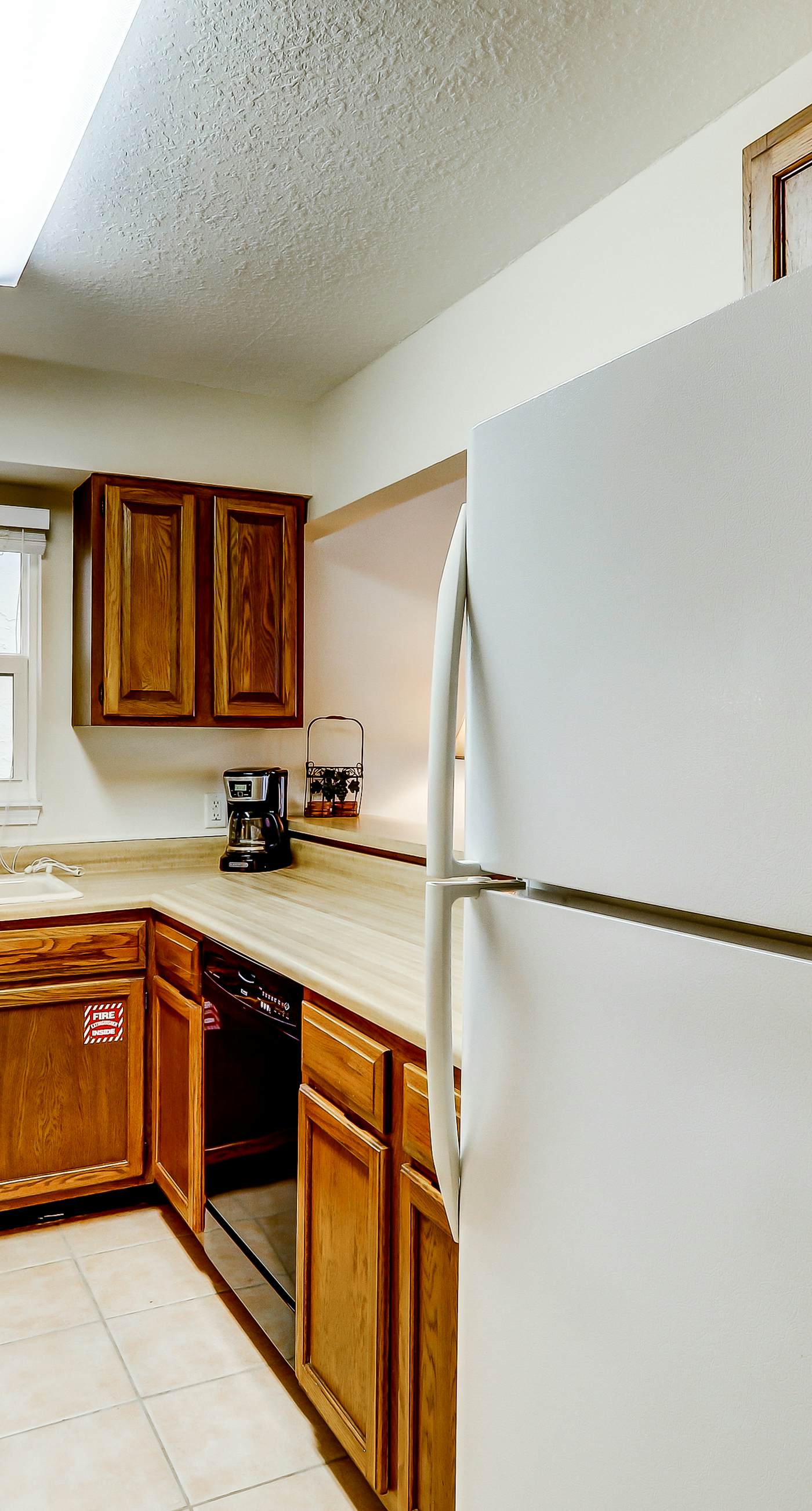 Picturesque gulf-front condo on 30A Steps to beach Charcoal grills on-site