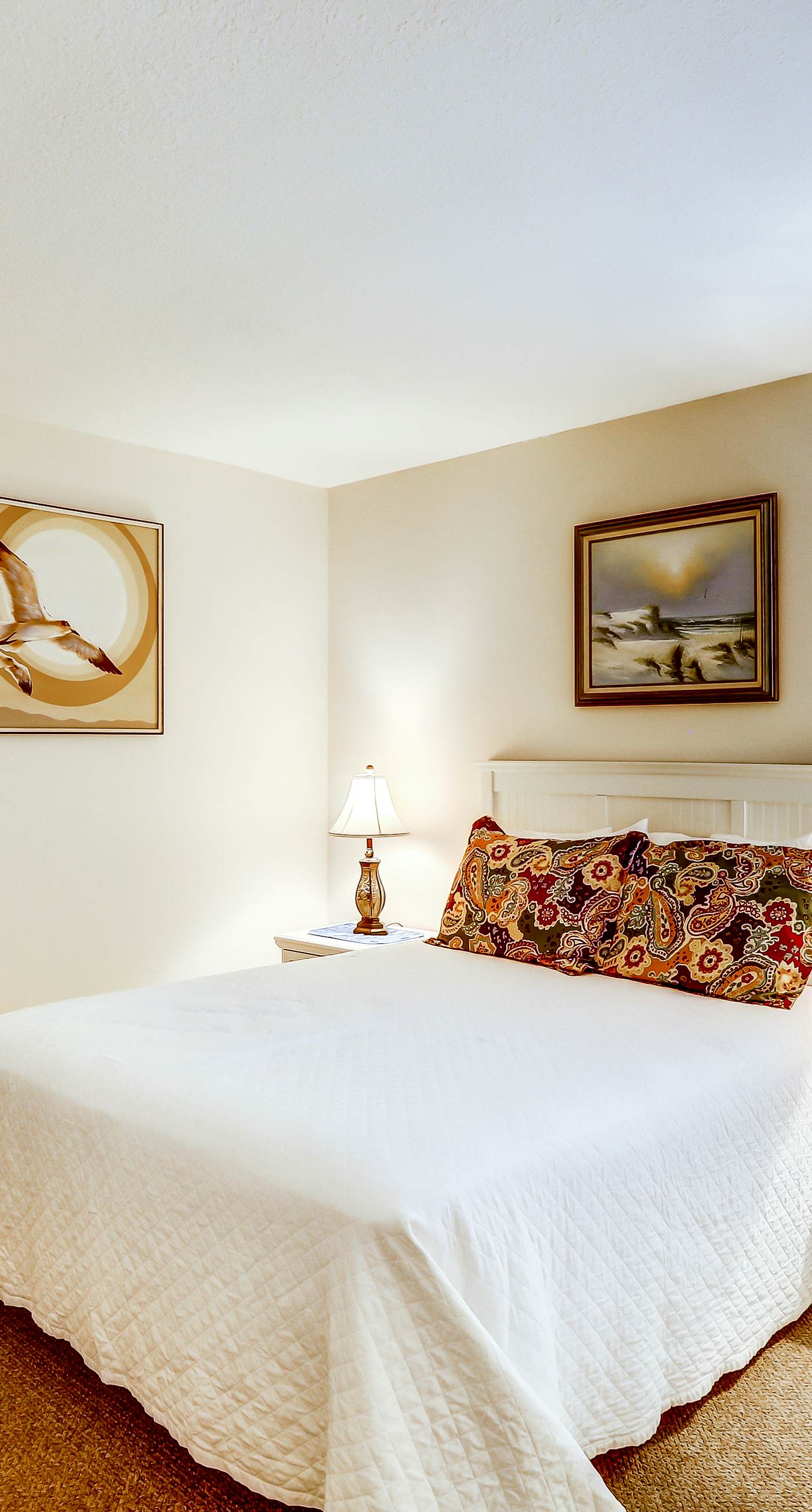 Picturesque gulf-front condo on 30A Steps to beach Charcoal grills on-site