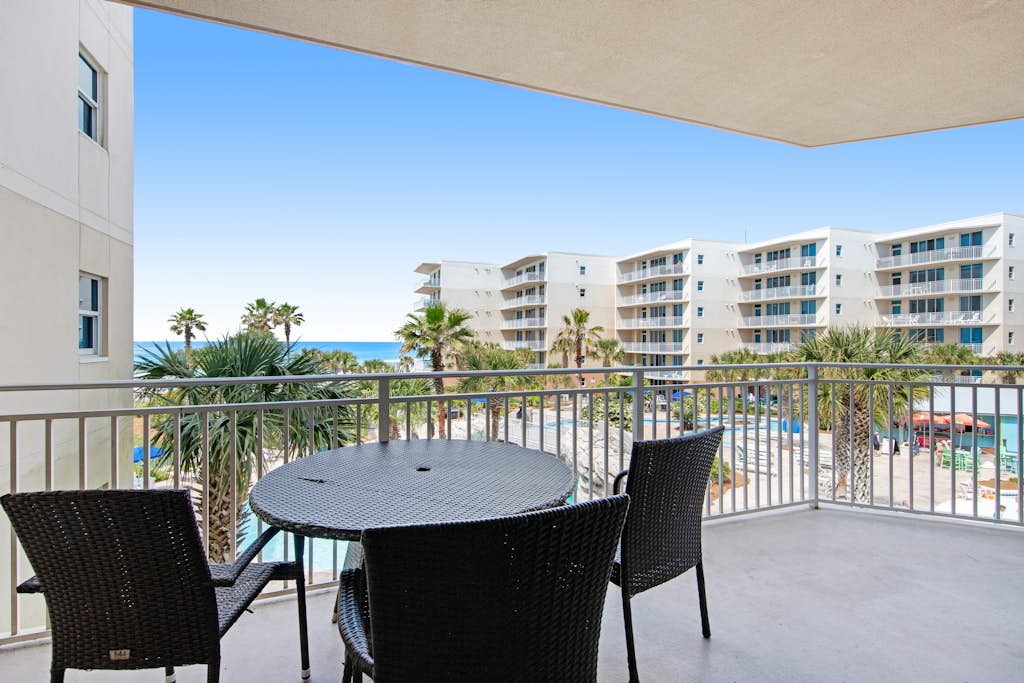 3rd Floor Picturesque Condo On Okaloosa Island Waterfall, Lazy River