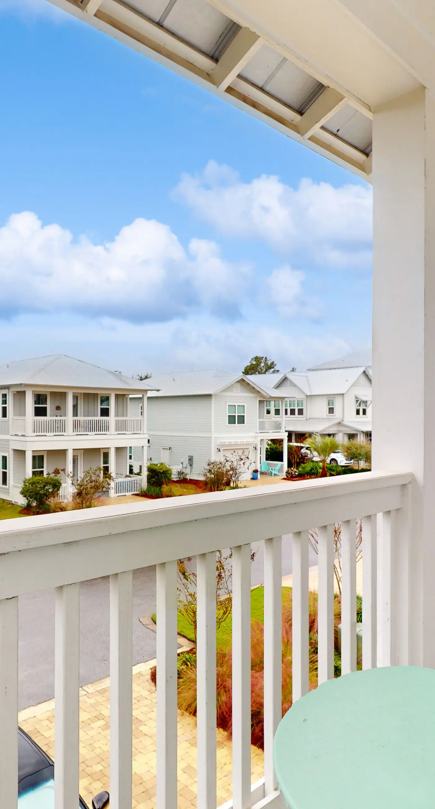 Brand-new house on Powell Lake near beach & 30A with pool, W&D, & gym
