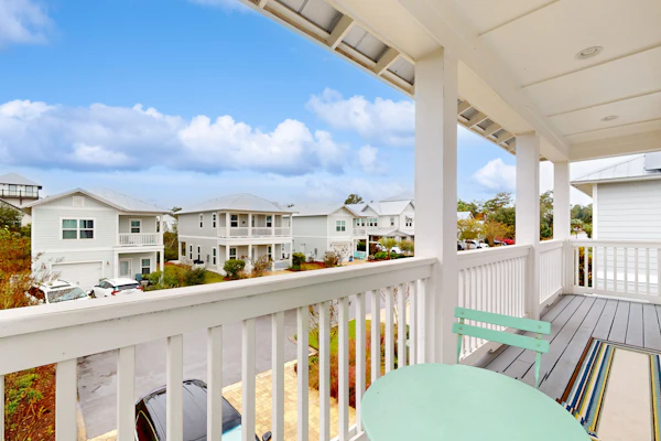 Brand-new house on Powell Lake near beach & 30A with pool, W&D, & gym