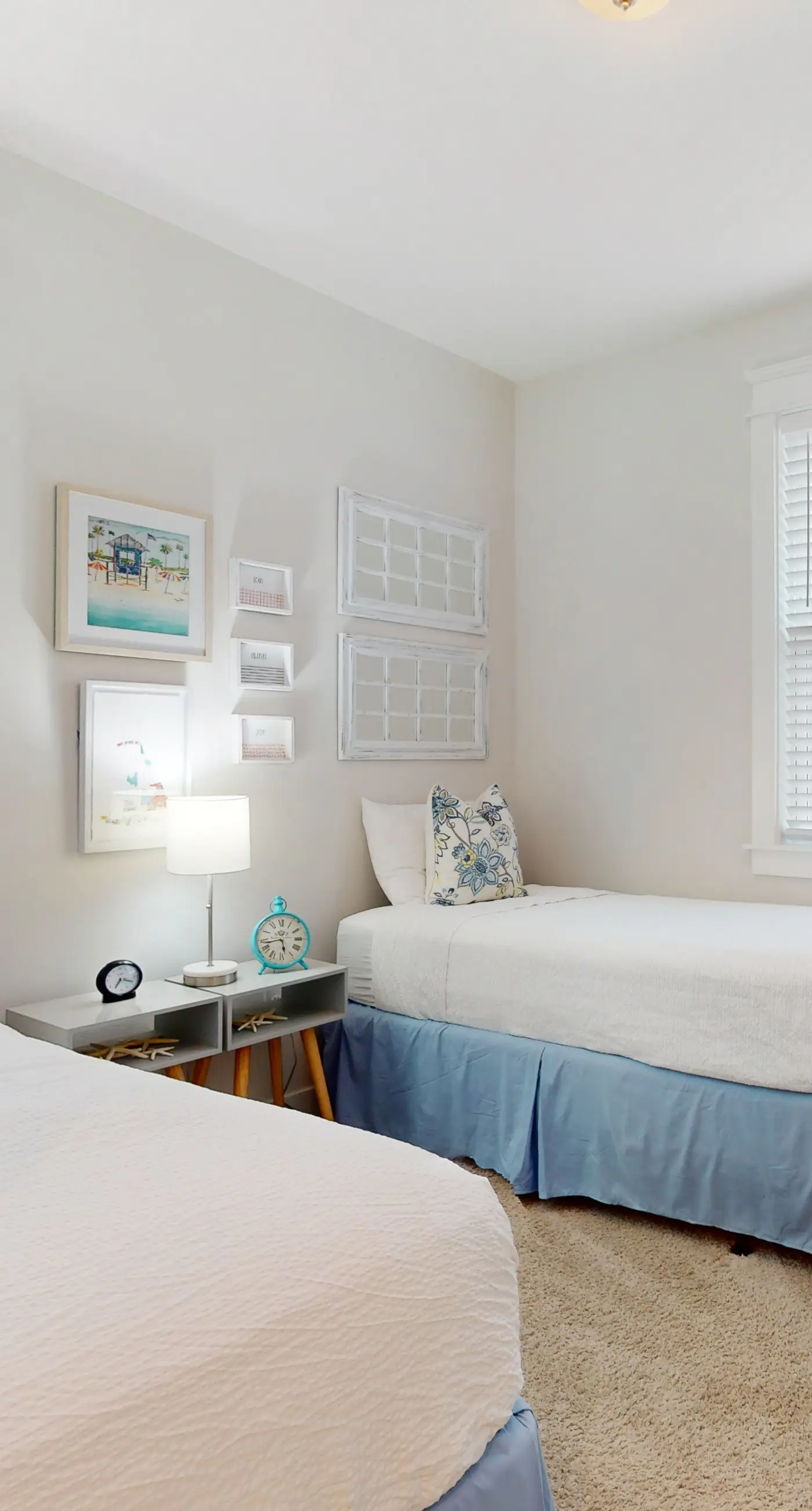 Brand-new house on Powell Lake near beach & 30A with pool, W&D, & gym