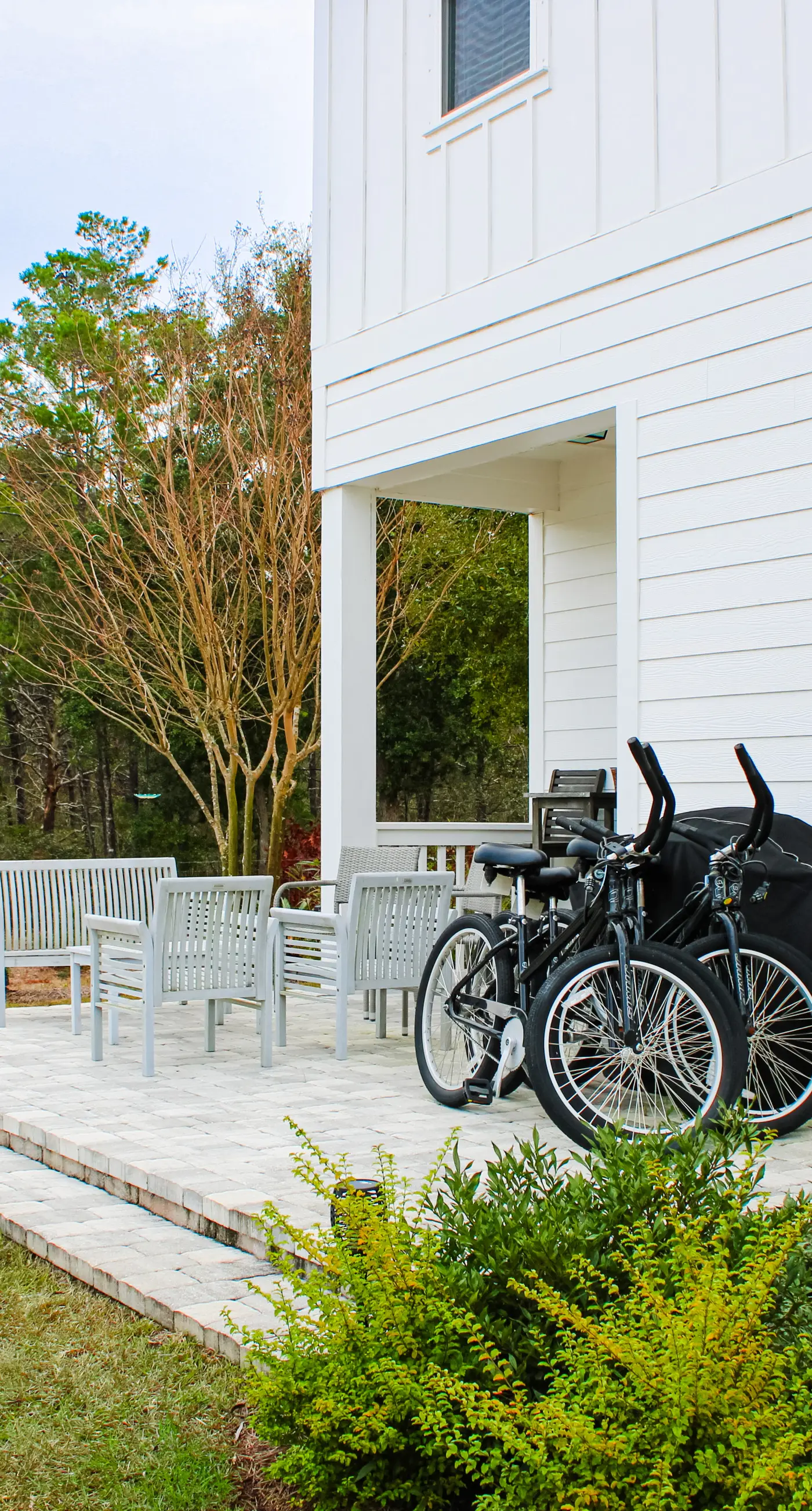 Brand-new house on Powell Lake near beach & 30A with pool, W&D, & gym