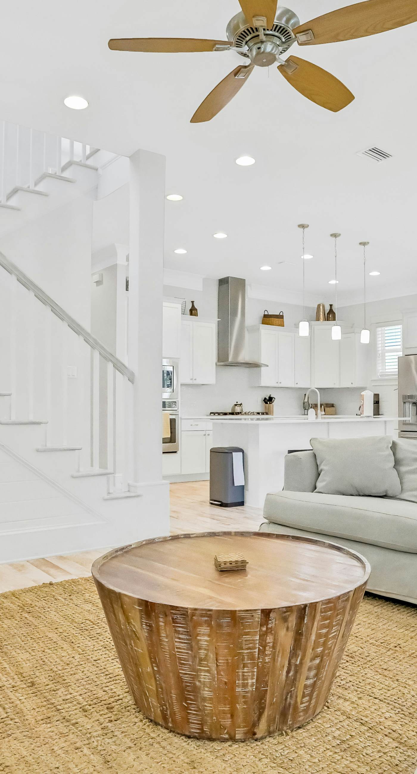 Relaxing getaway outdoor pool access, gym, bikes, central AC, & W&D