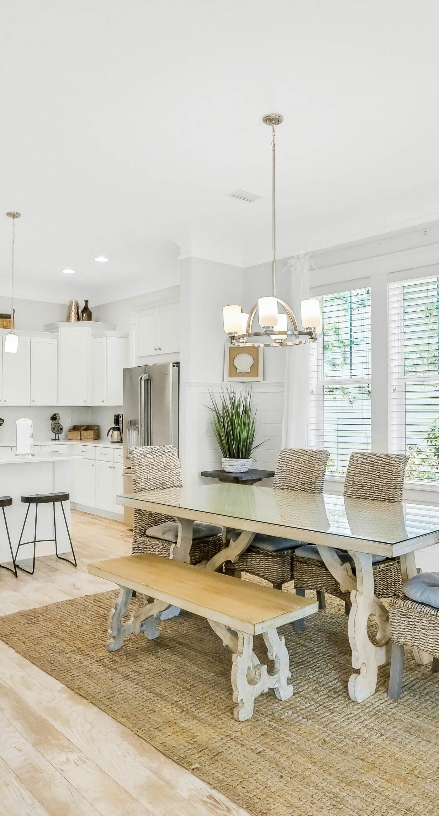 Relaxing getaway outdoor pool access, gym, bikes, central AC, & W&D