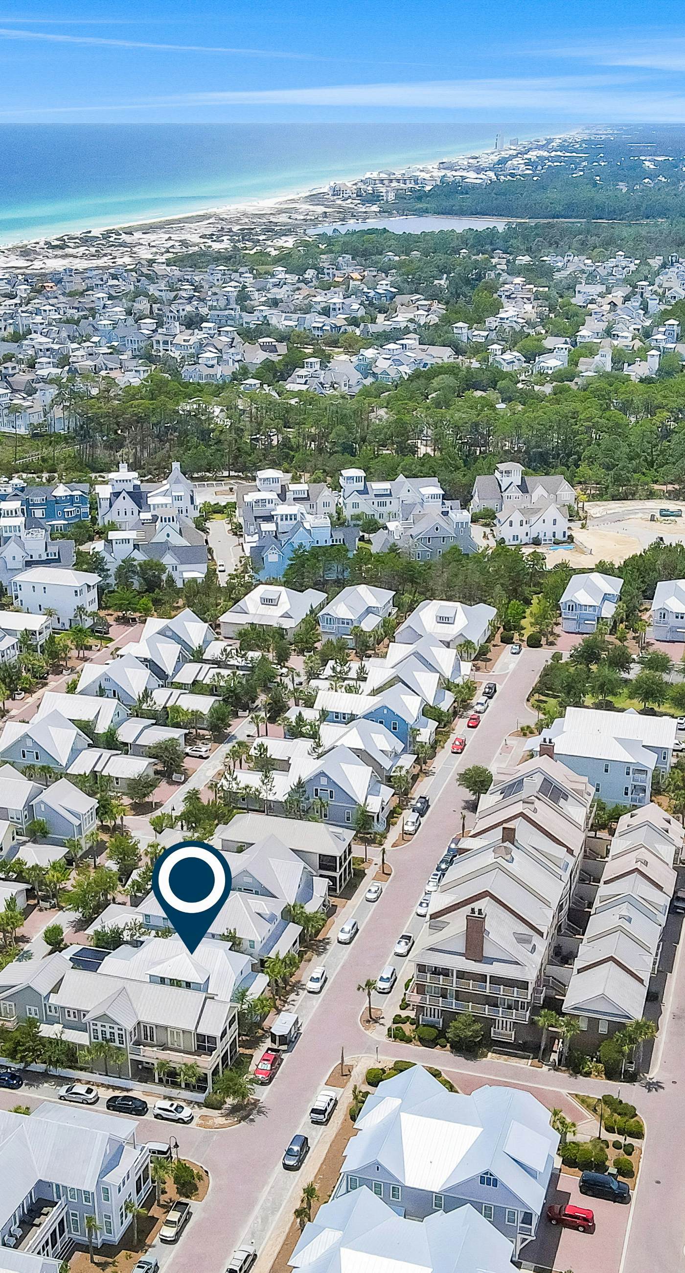 Relaxing getaway outdoor pool access, gym, bikes, central AC, & W&D