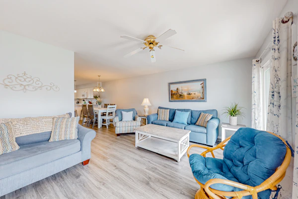 Sea Bluff Townhomes 19