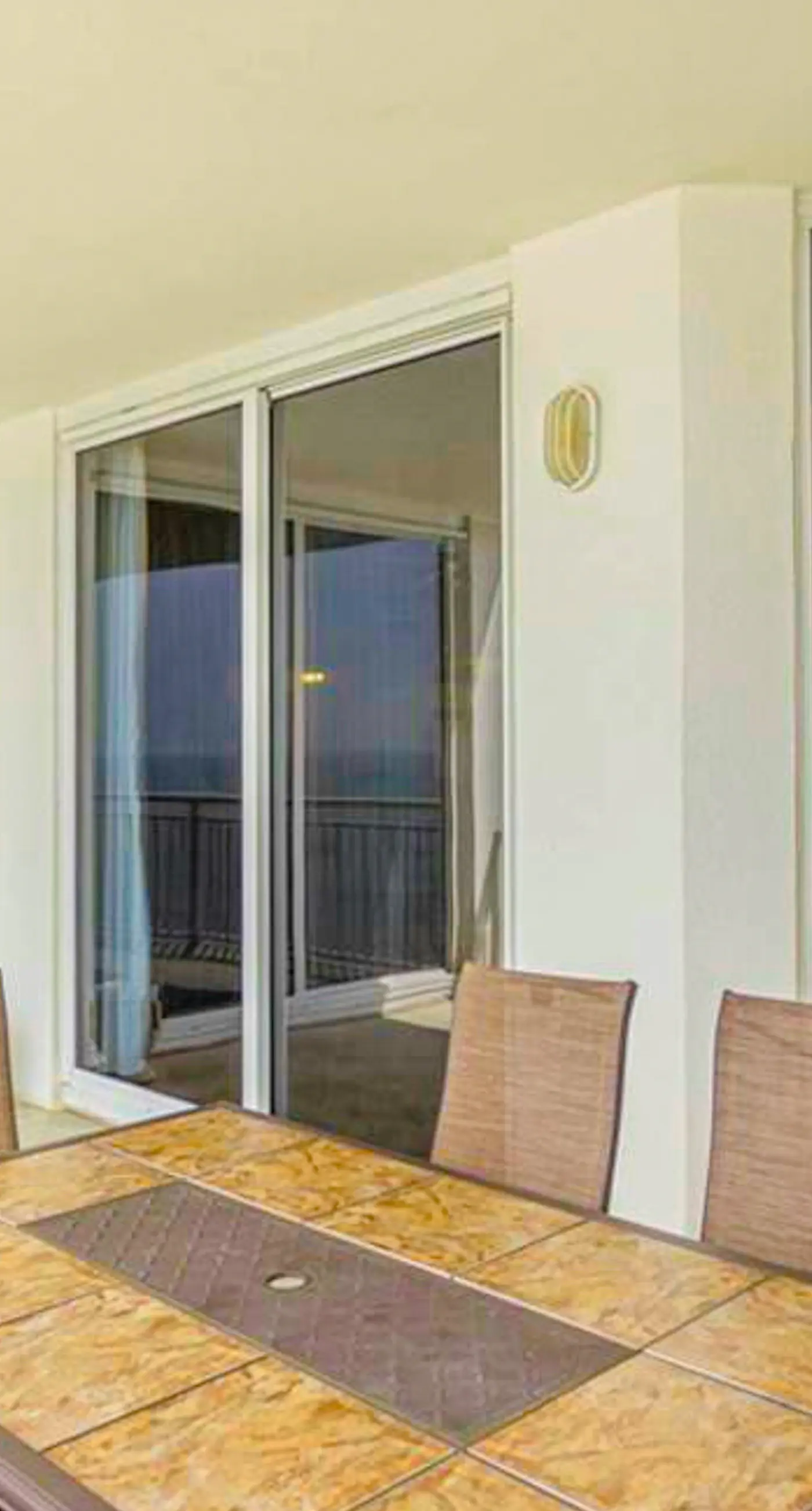 12th-floor Gulf-front condo with amazing views, pools, gym & hot tub