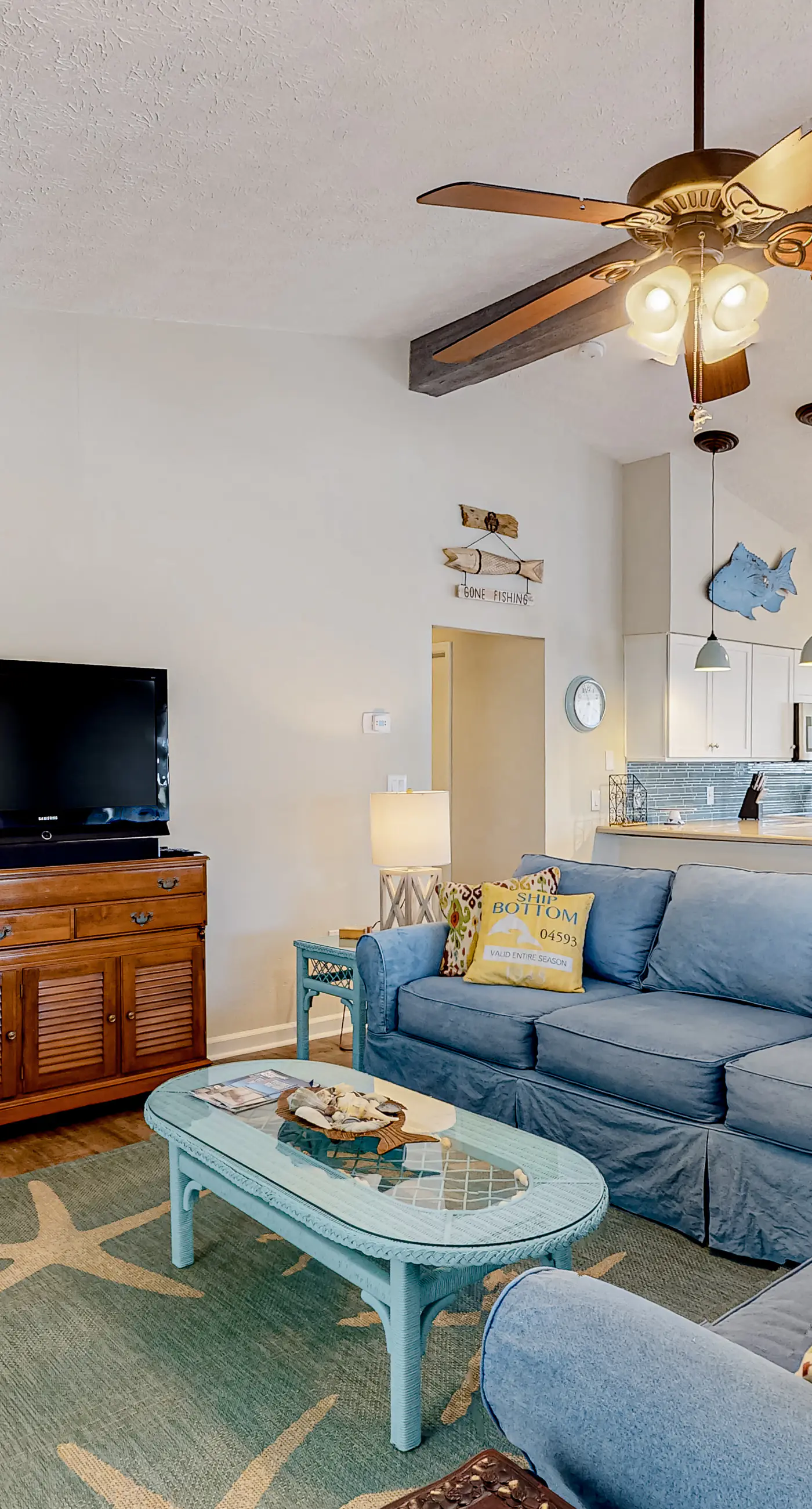 Dog-Friendly Home with Shared Pool, High-Speed WiFi, Washer/Dryer, & Central AC